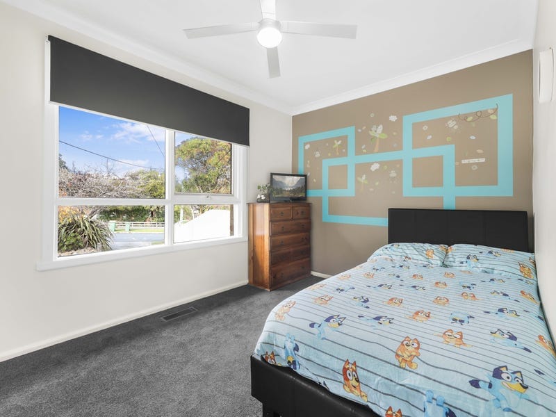 67 Balmoral Street, Kilsyth — listing photograph 9