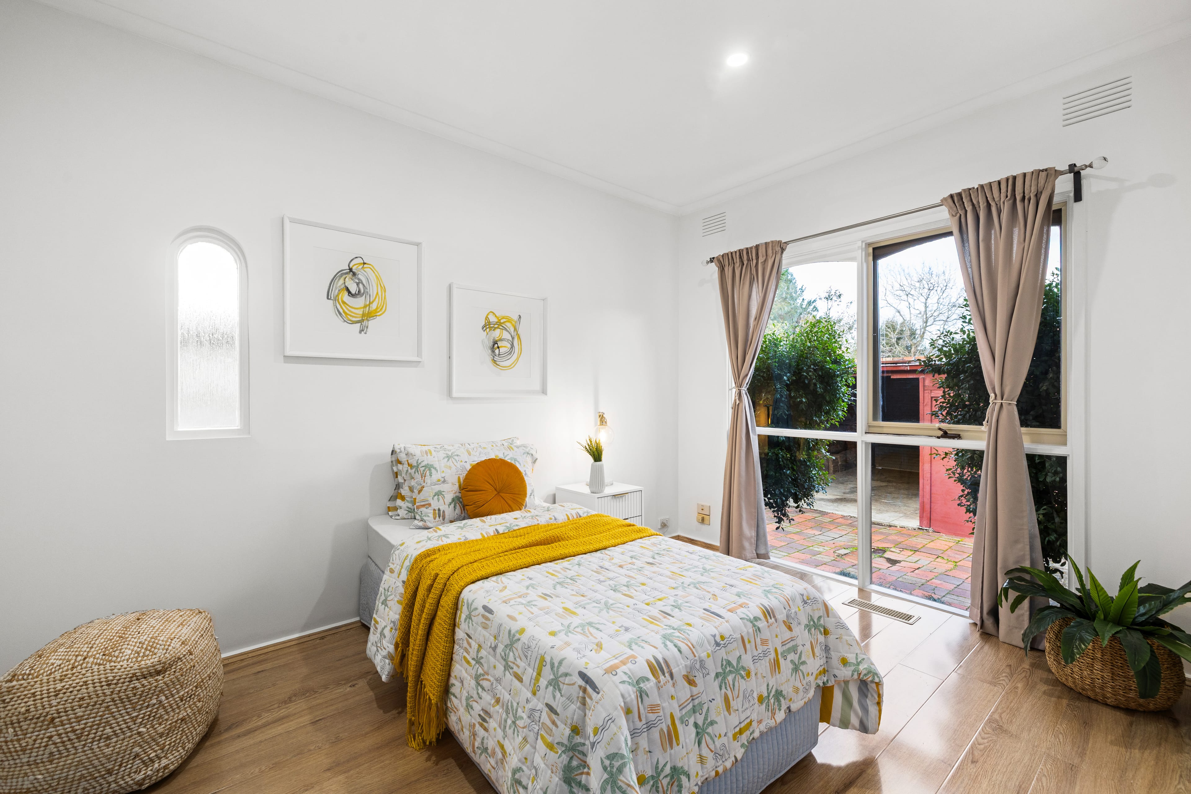 28 Renwick Road, Ferntree Gully — listing photograph 22