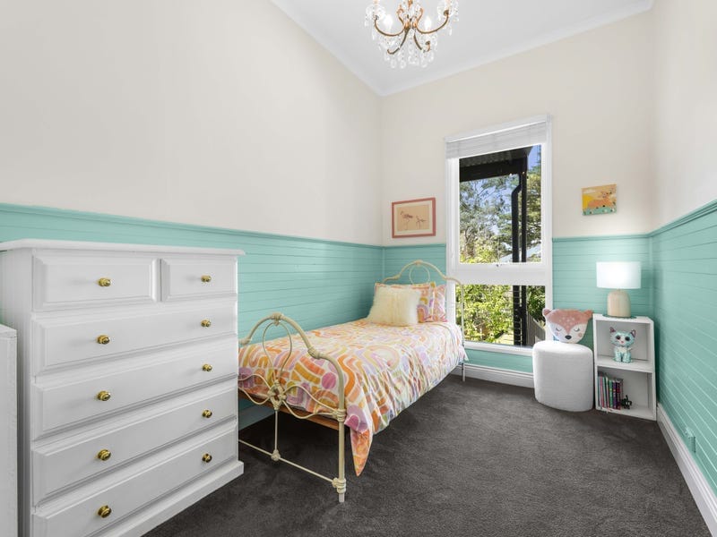 15 Ferndale Road, Upper Ferntree Gully — listing photograph 10