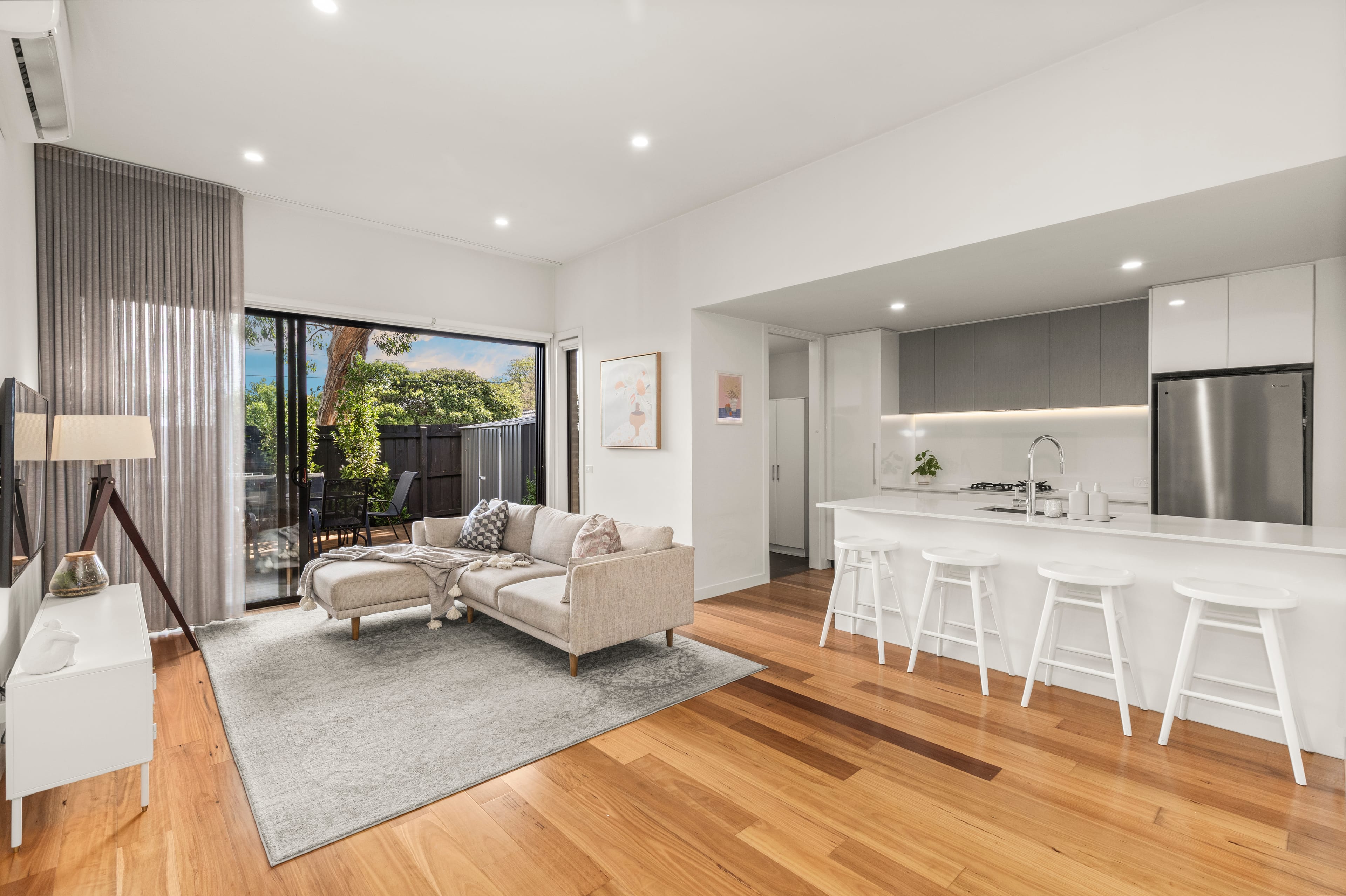 12/24 Carlisle Road, Ferntree Gully — listing photograph 4
