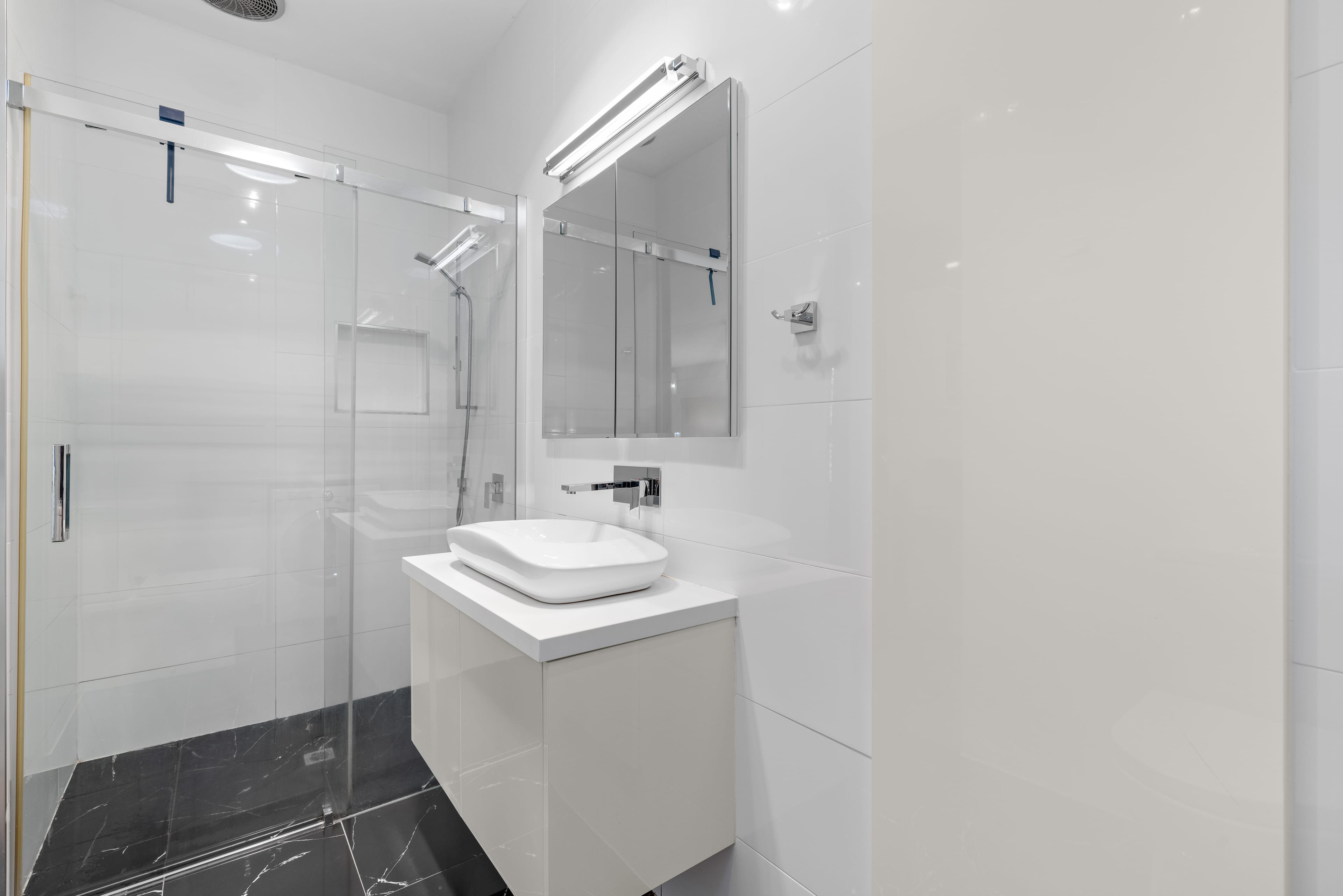 2/2 Reeve Place, Rowville — listing photograph 11