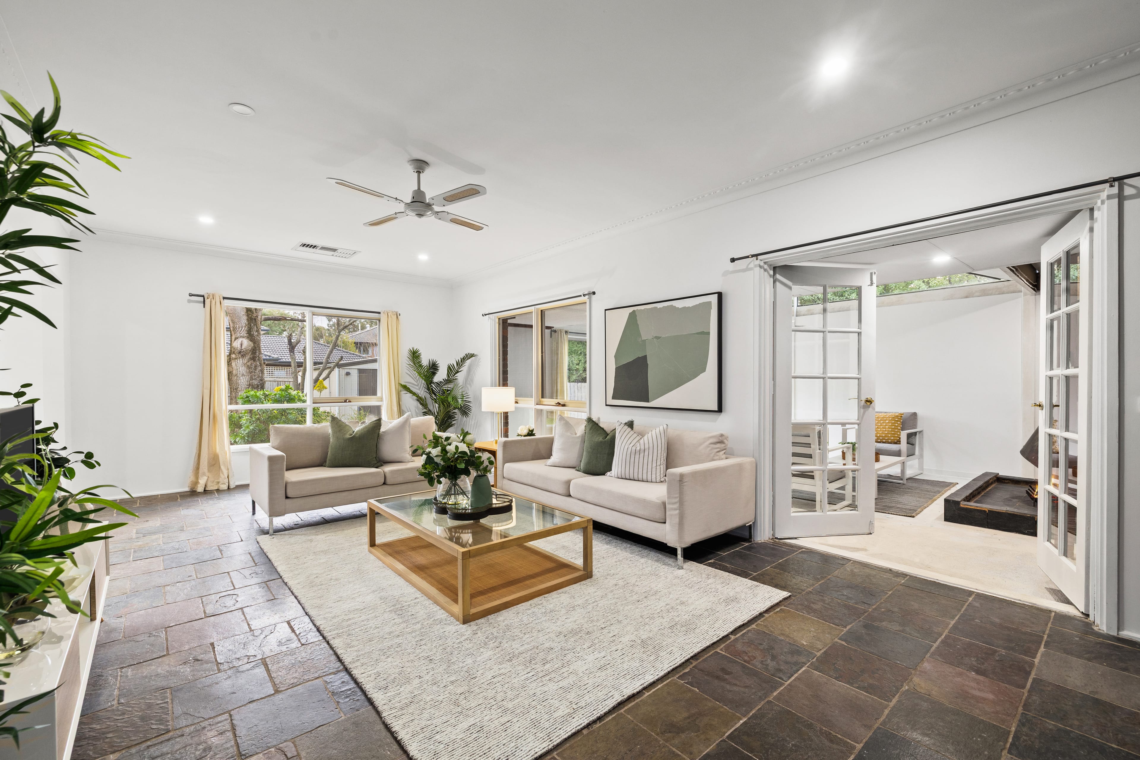 28 Renwick Road, Ferntree Gully — listing photograph 8