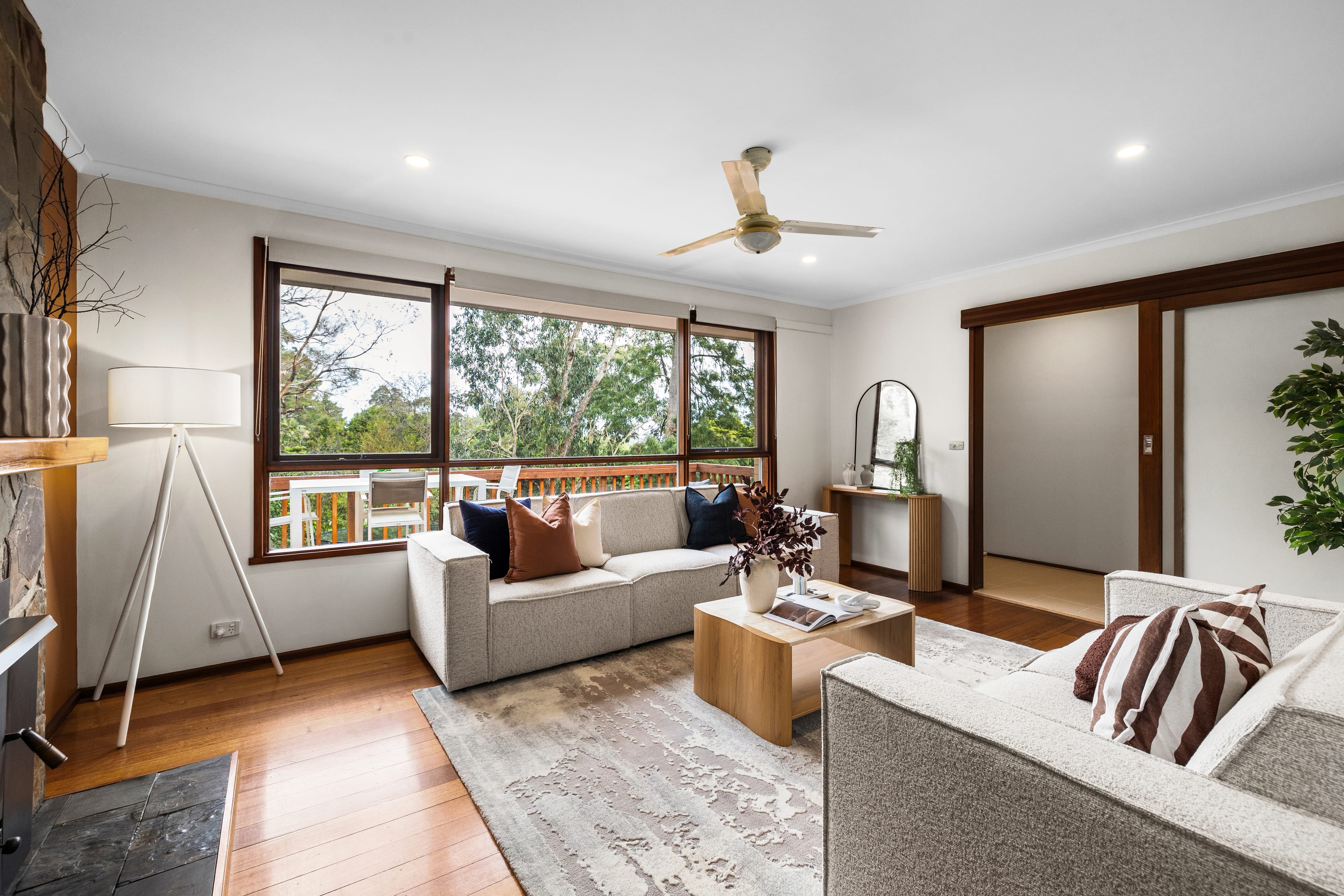 27 Joan Avenue, Ferntree Gully — listing photograph 8