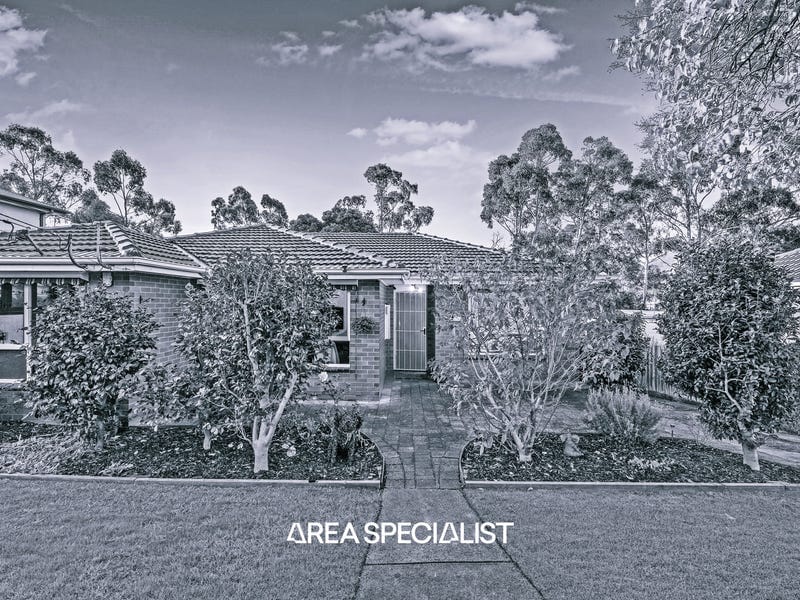 24 Merricks Close, Ferntree Gully — listing photograph 1
