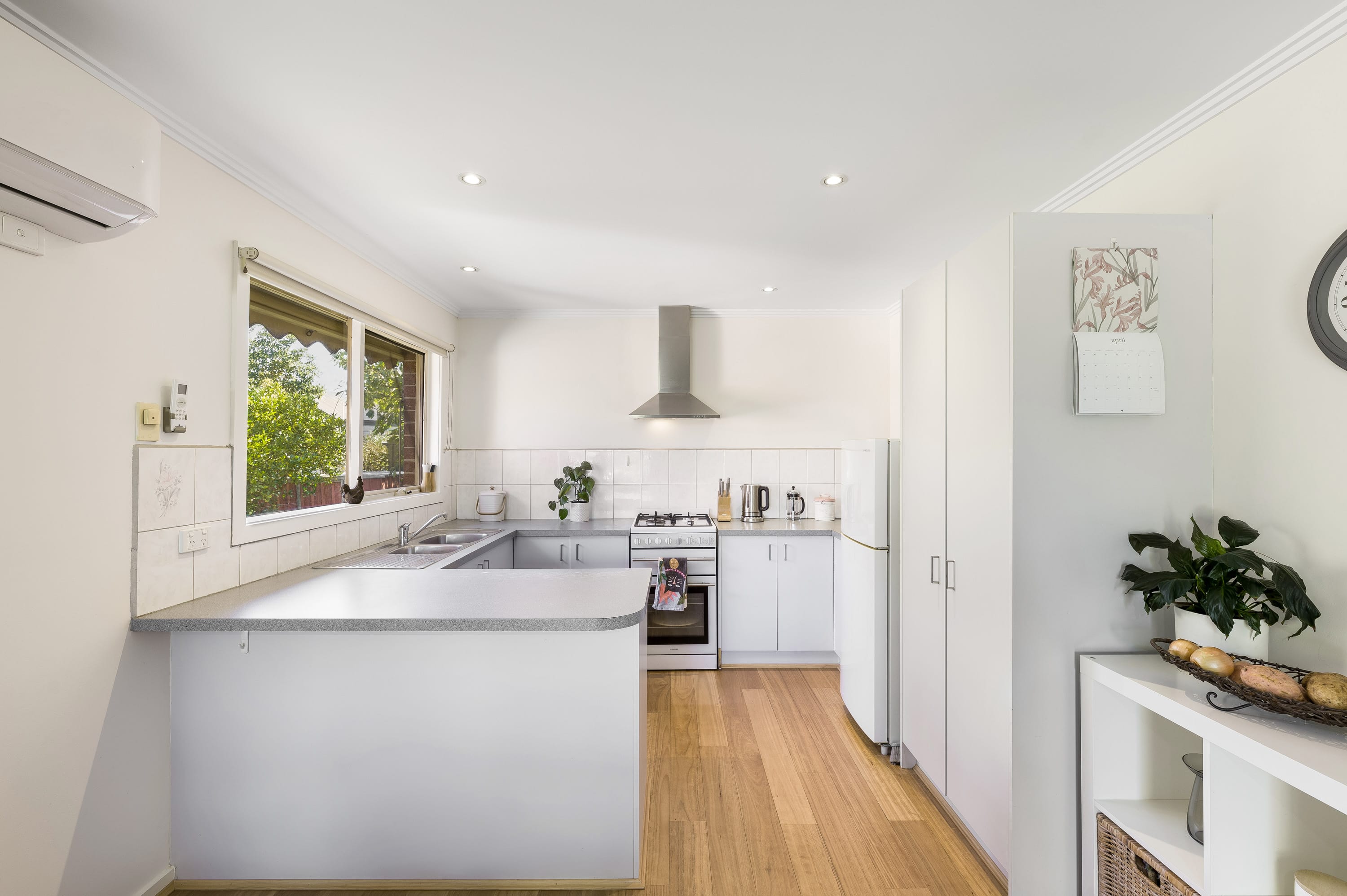 2/5 Nelson Street, Ferntree Gully — listing photograph 4