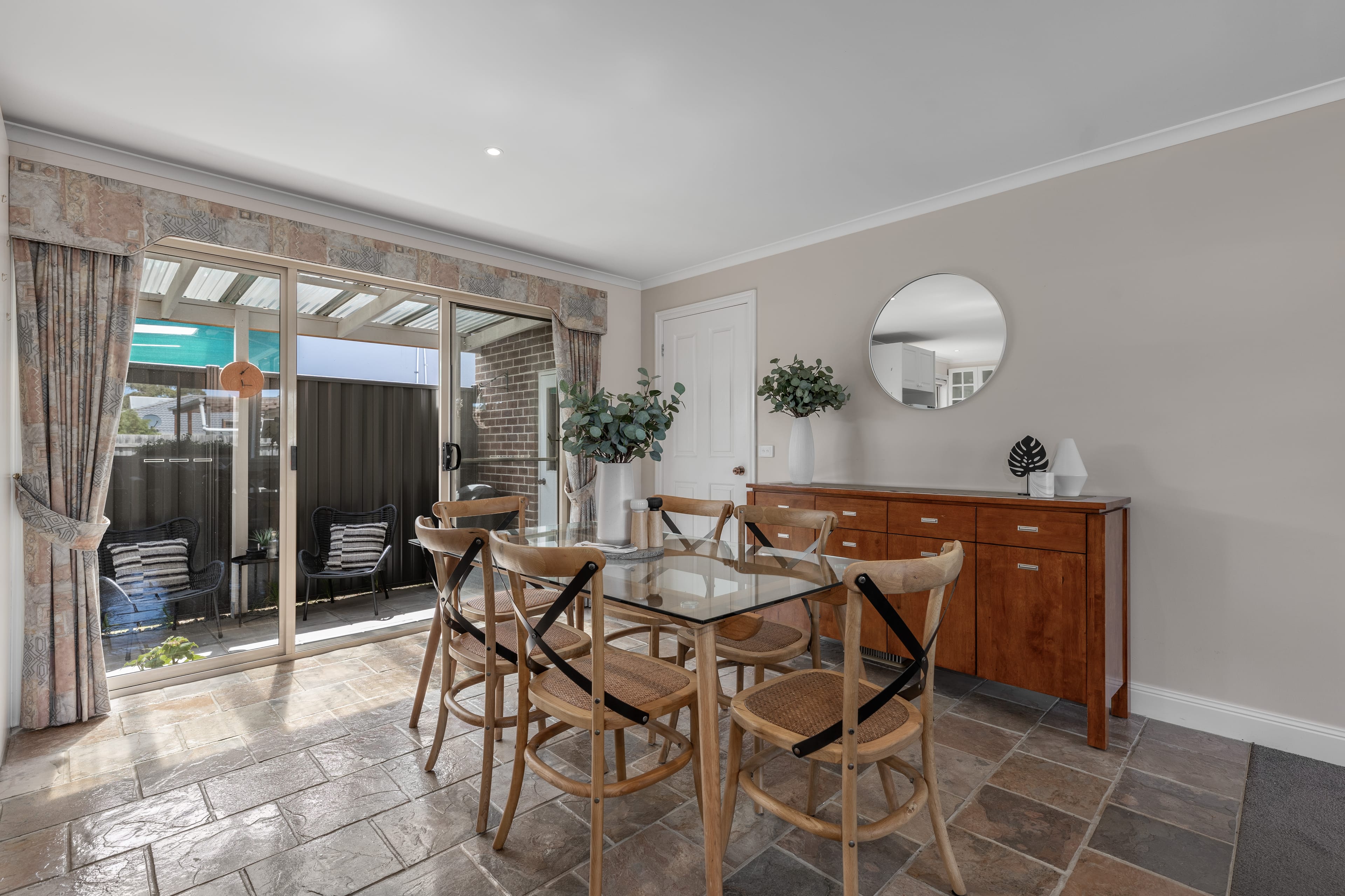 2/47 Harley Street, Knoxfield — listing photograph 4