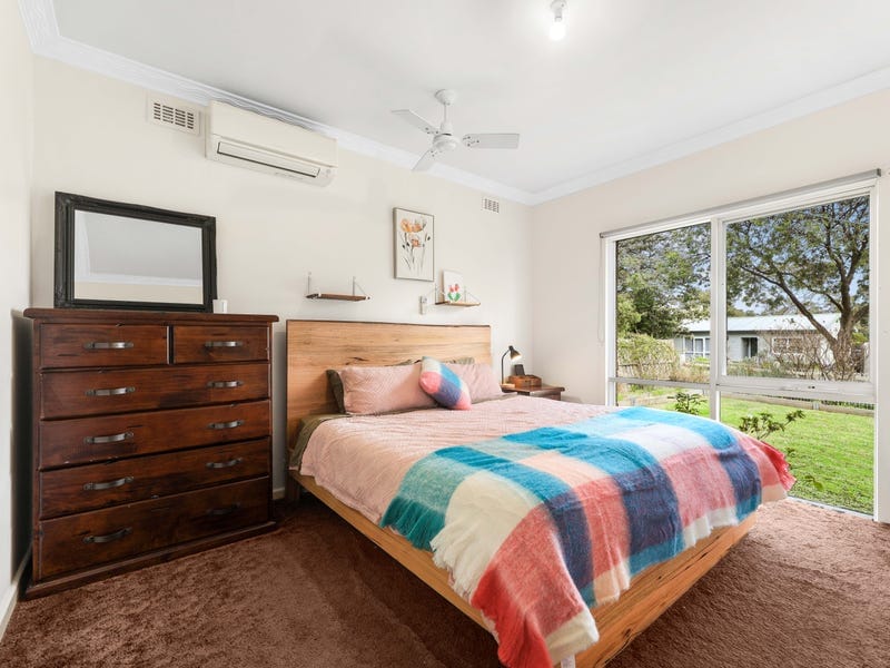 1 Halley Road, Ferntree Gully — listing photograph 4