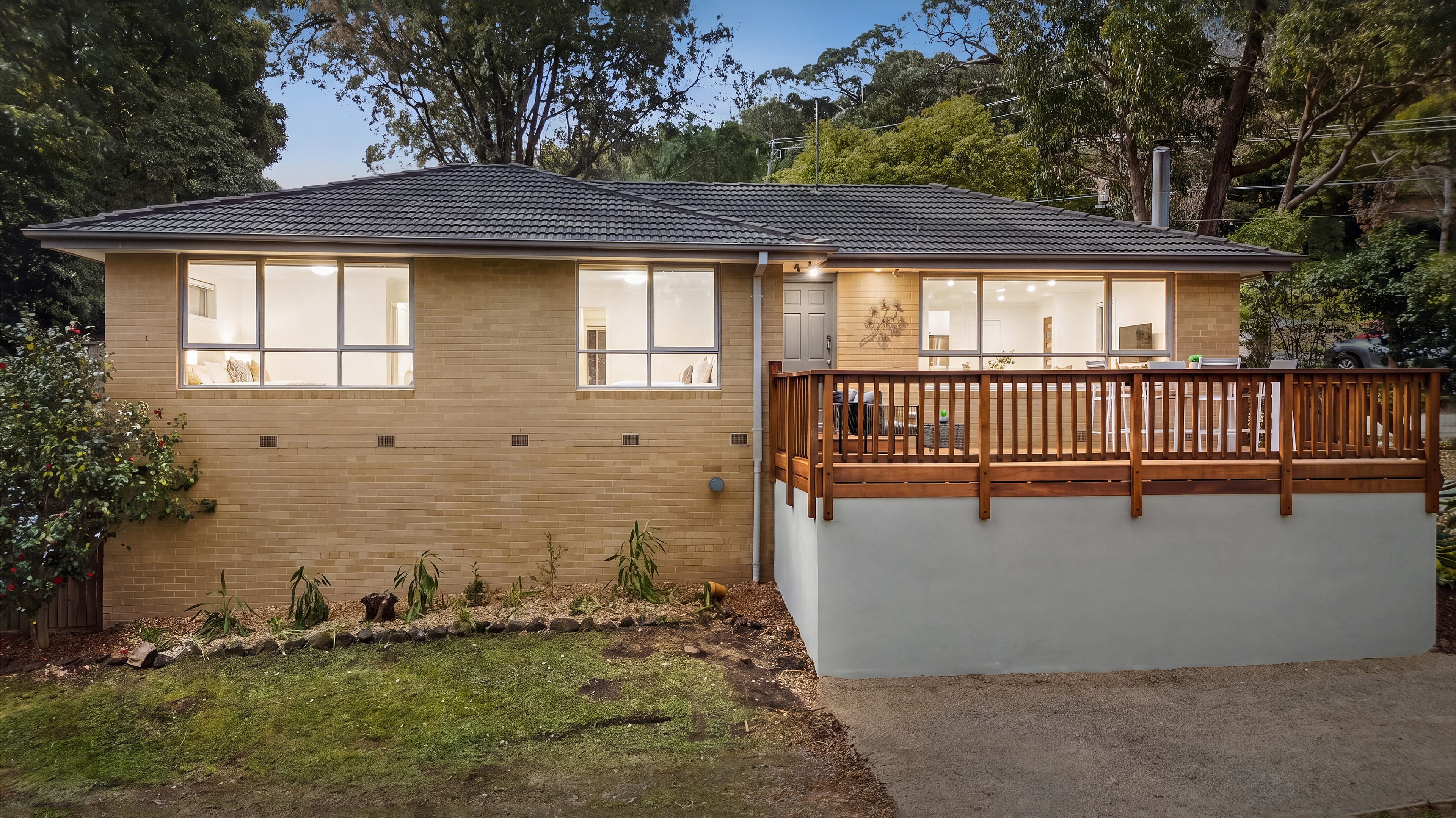 27 Joan Avenue, Ferntree Gully — listing photograph 3