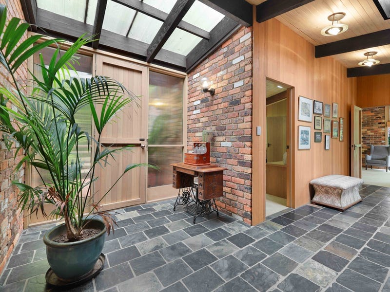 51 Ridge Road, Kallista — listing photograph 3