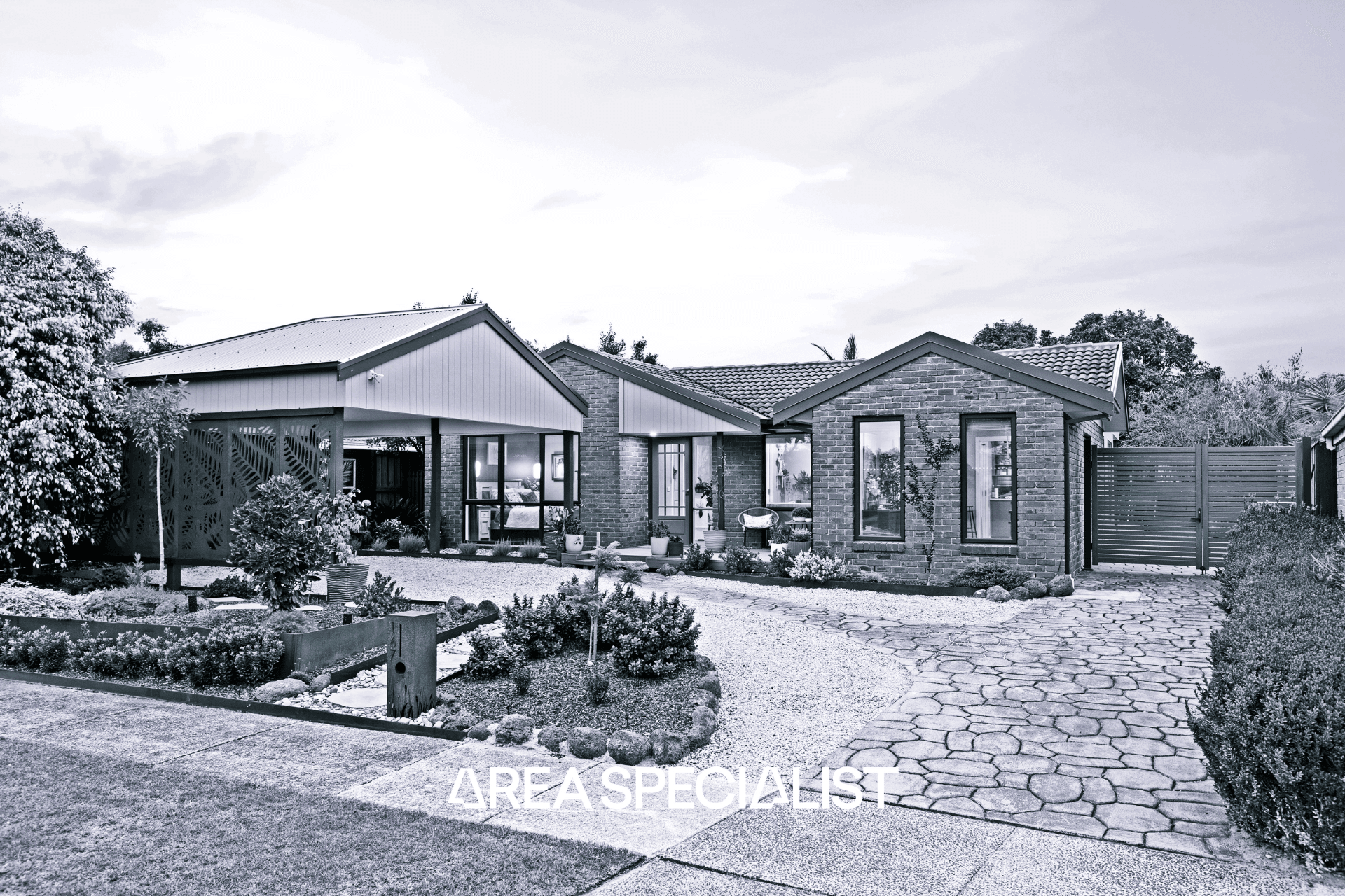 167 Windermere Drive, Ferntree Gully — listing photograph 1