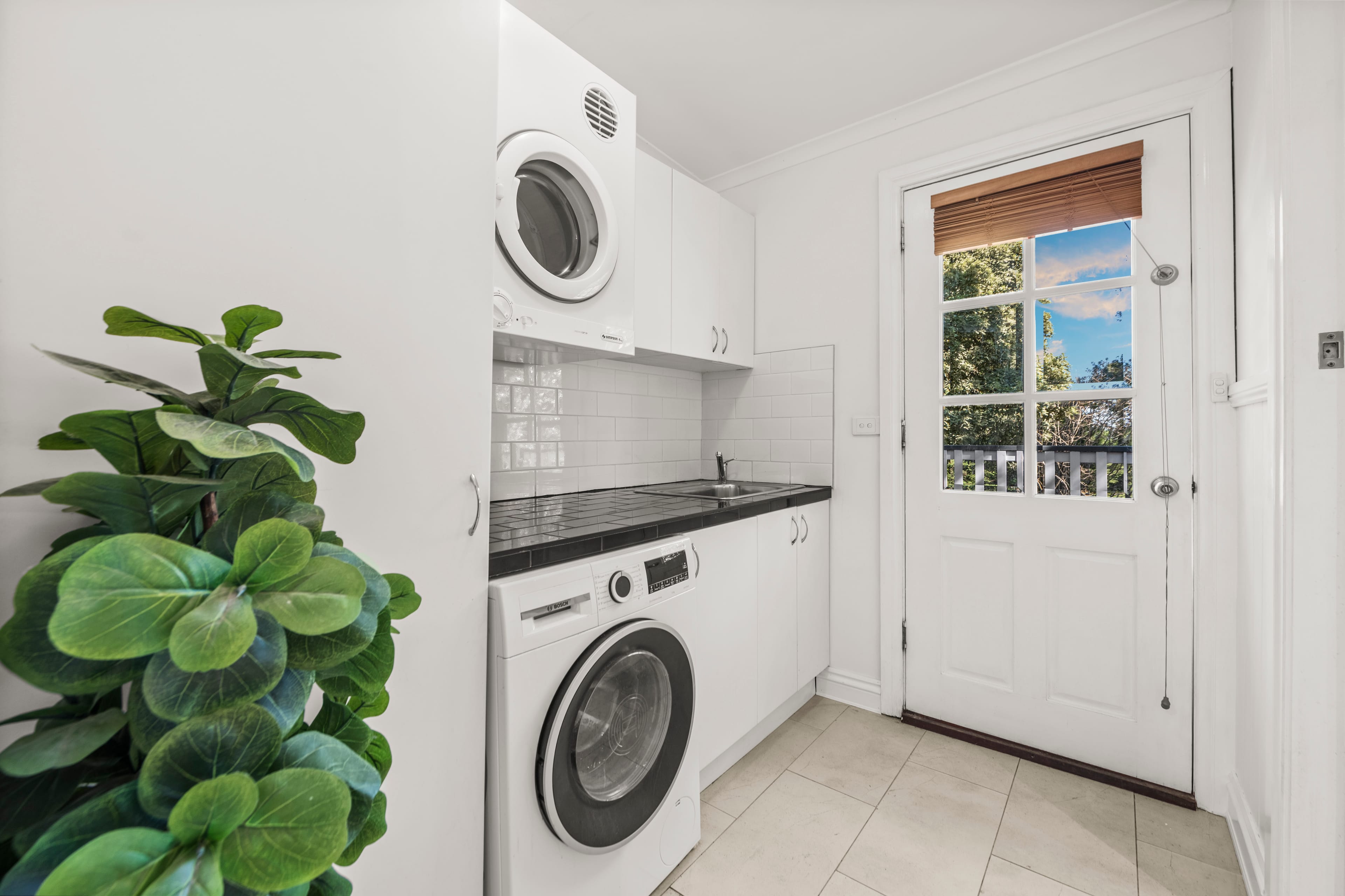 43 Joan Avenue, Ferntree Gully — listing photograph 13
