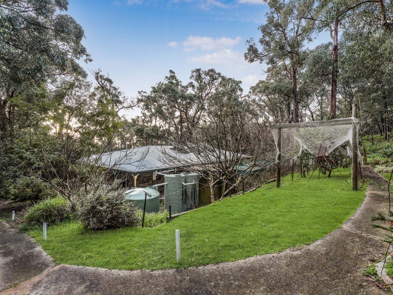 21 Simpsons Road, The Basin — listing photograph 13