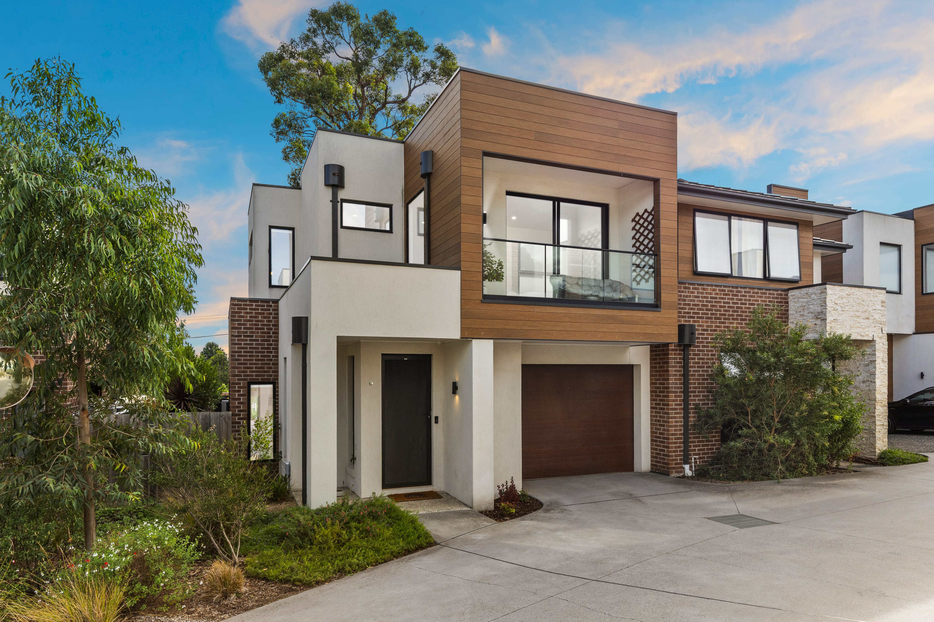 12/24 Carlisle Road, Ferntree Gully — listing photograph 2