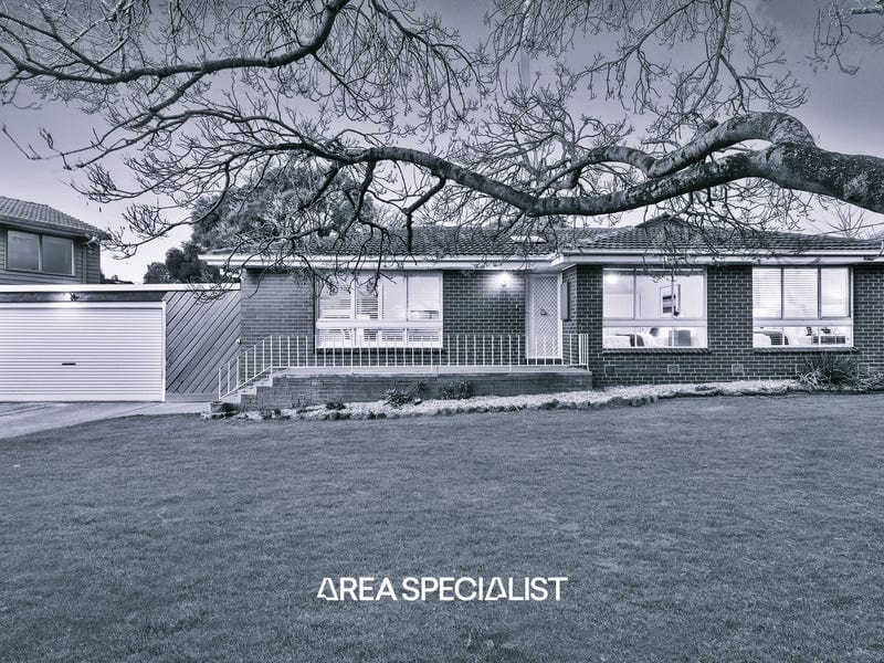 11 Dinsdale Road, Boronia — listing photograph 1