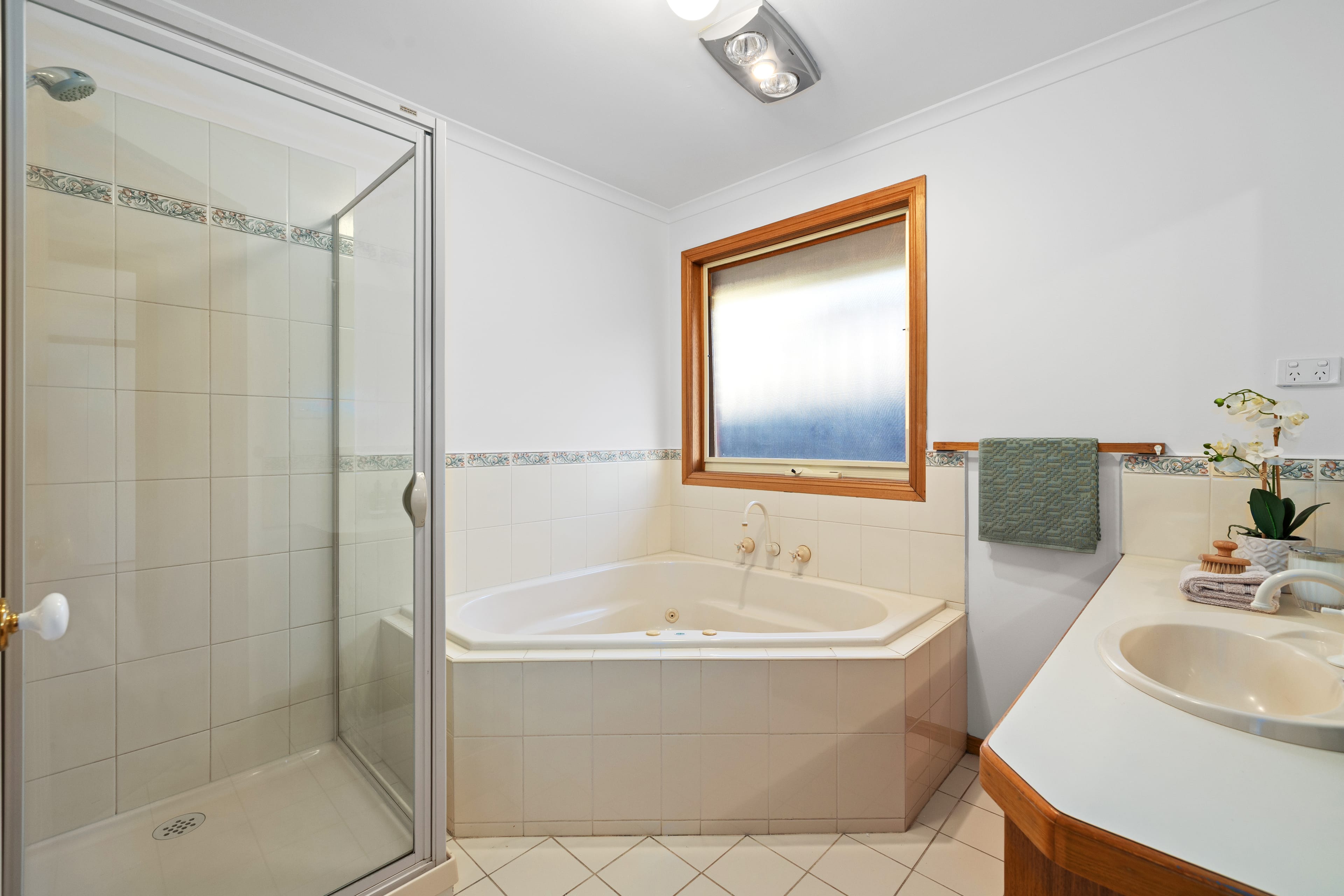 5 Jacobus Walk, Ferntree Gully — listing photograph 20