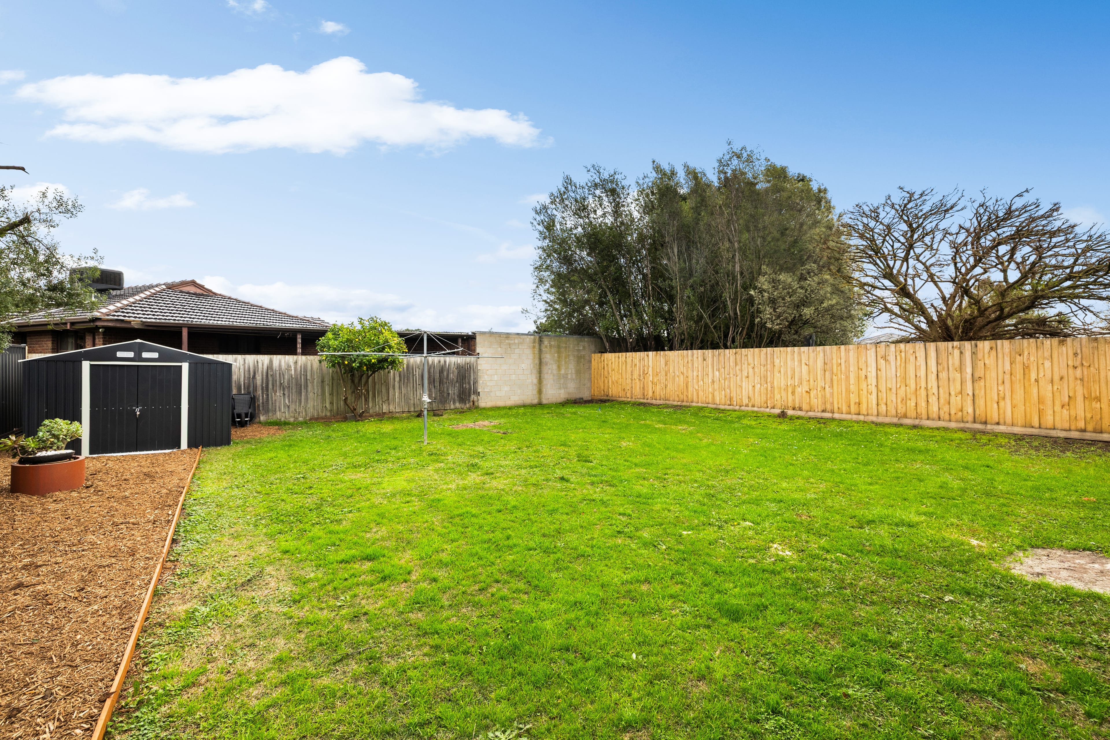 18 Melaleuca Court, Rowville — listing photograph 19
