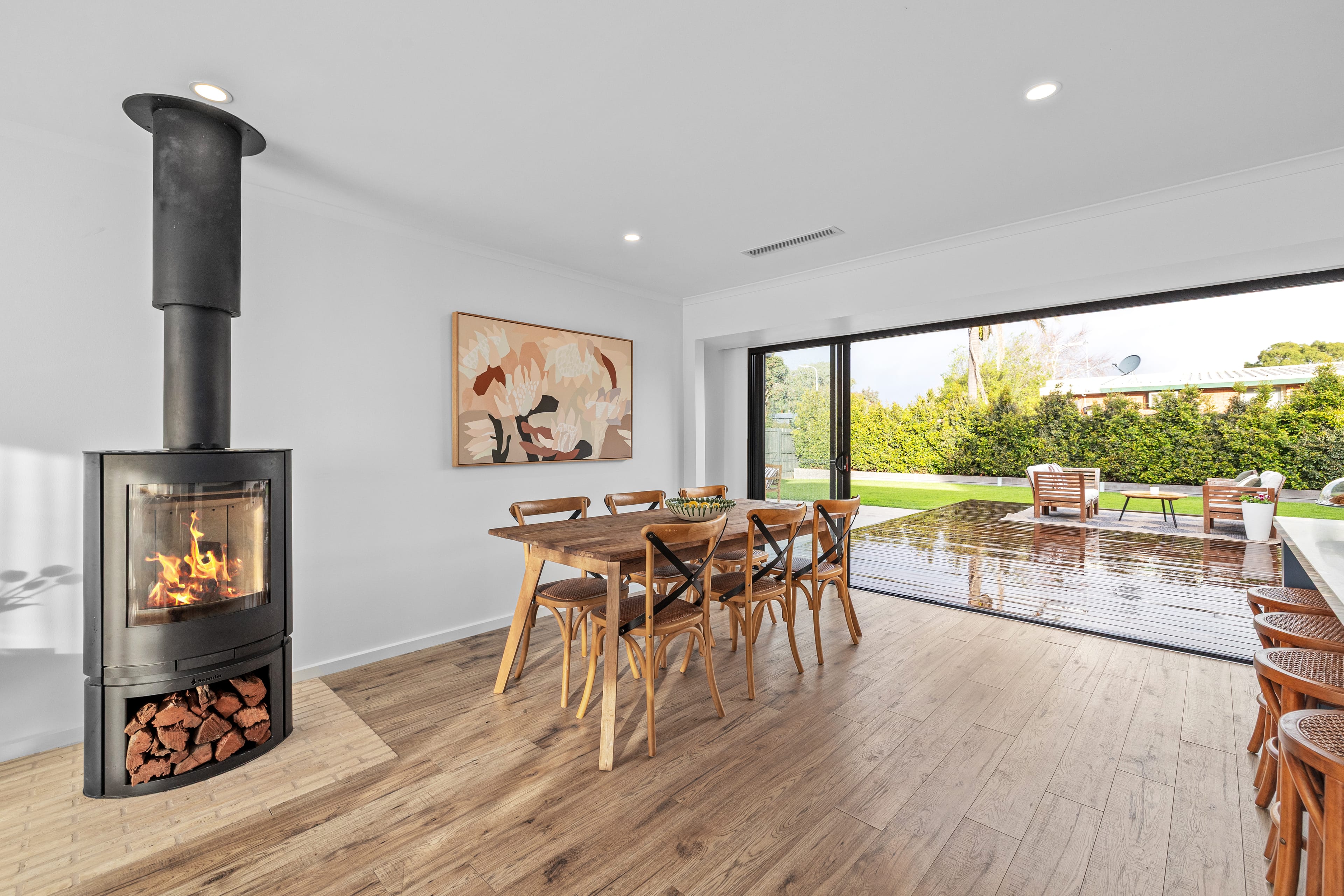 147 Windermere Drive, Ferntree Gully — listing photograph 11