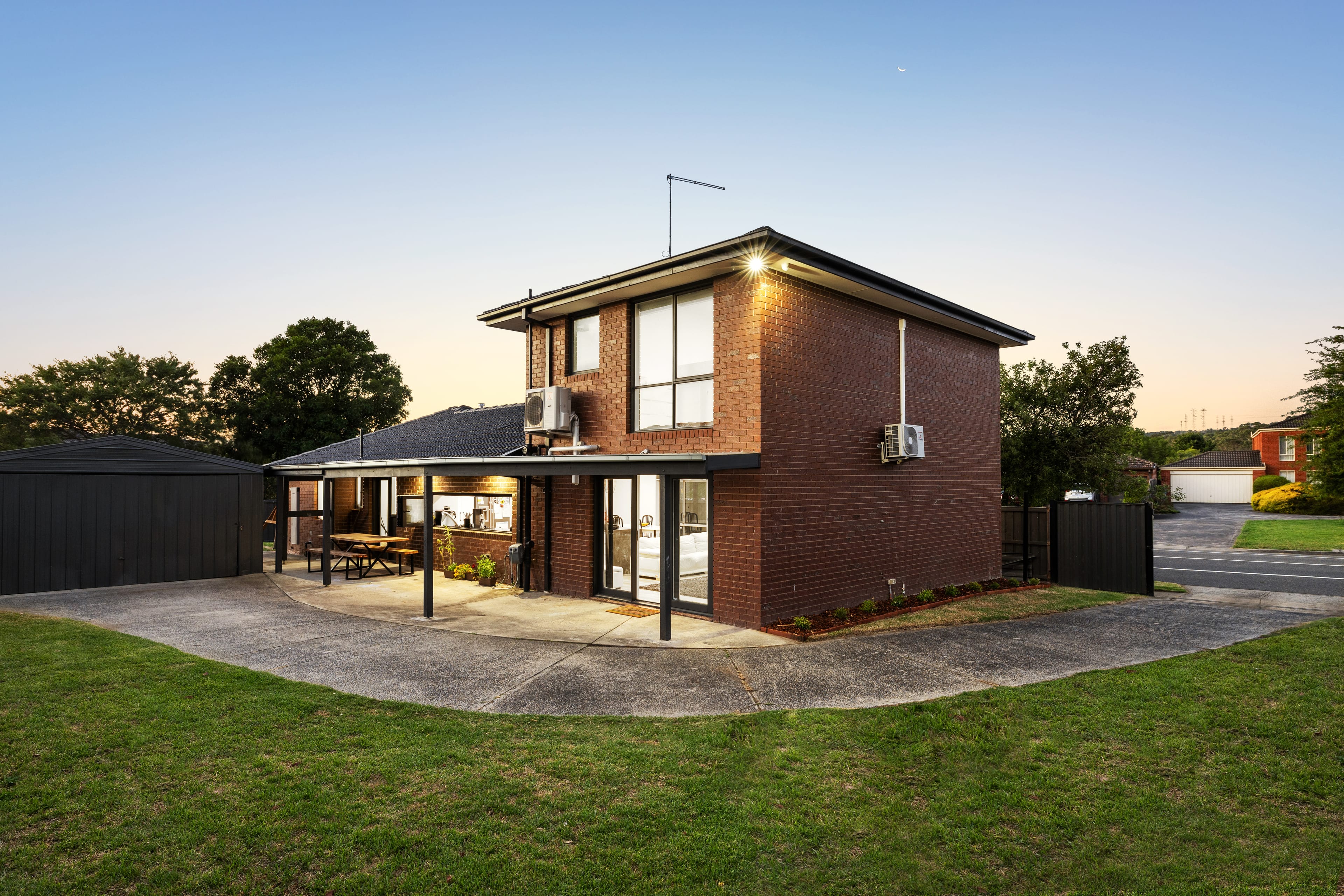 42 Grove End Road, Endeavour Hills — listing photograph 18