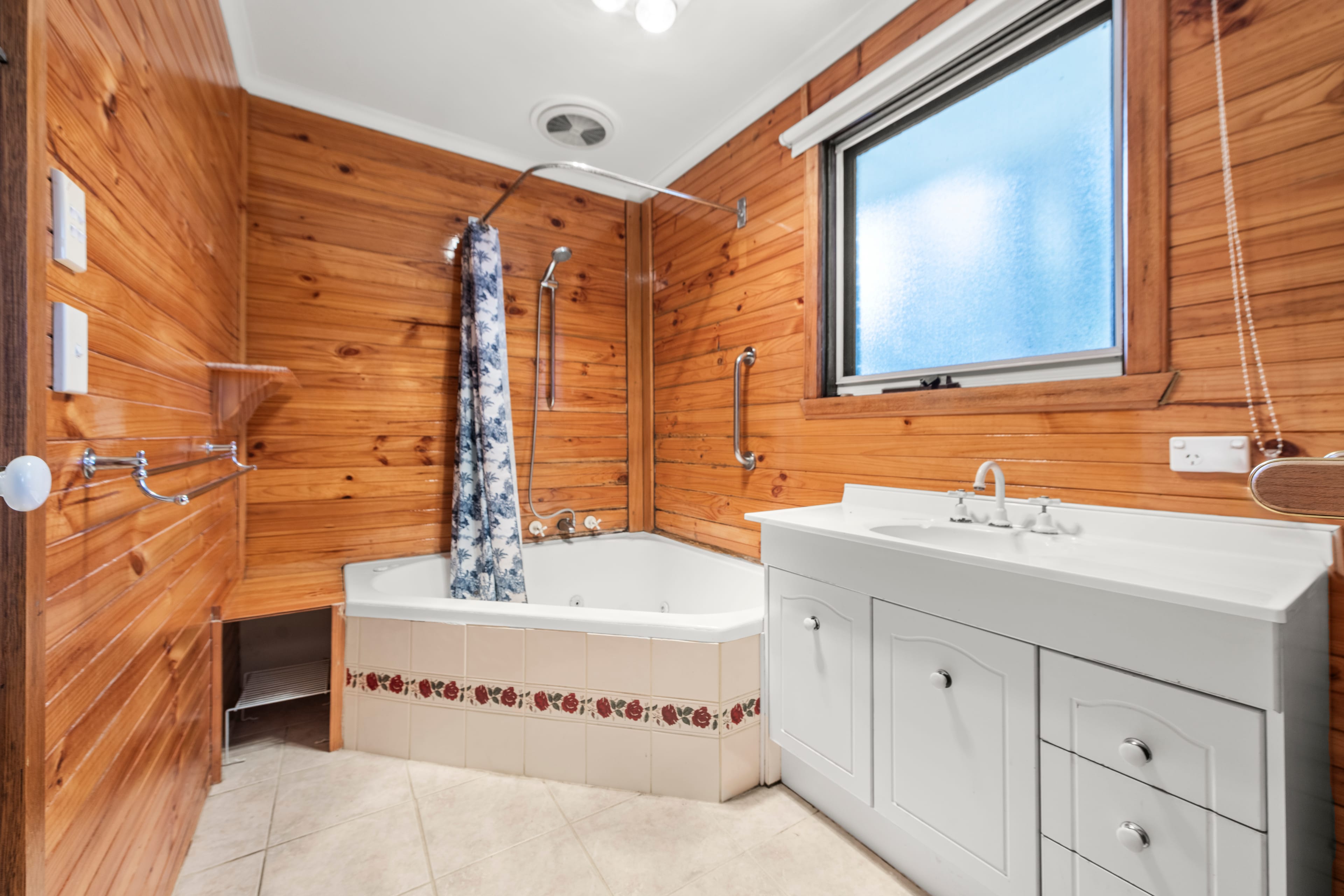 12 Salmon Road, Boronia — listing photograph 16