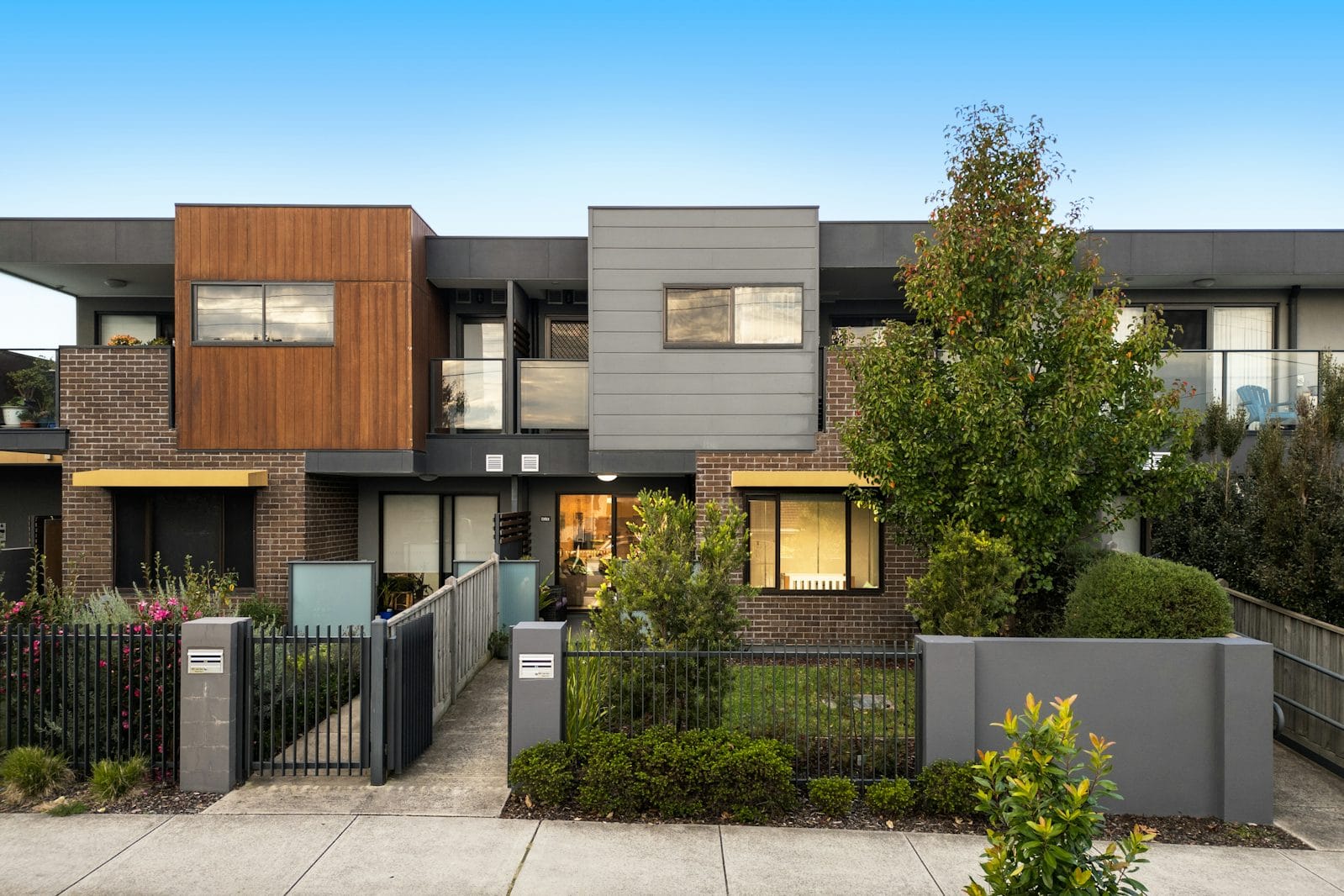 G15/9 Mountain Gate Drive, Ferntree Gully — listing photograph 2