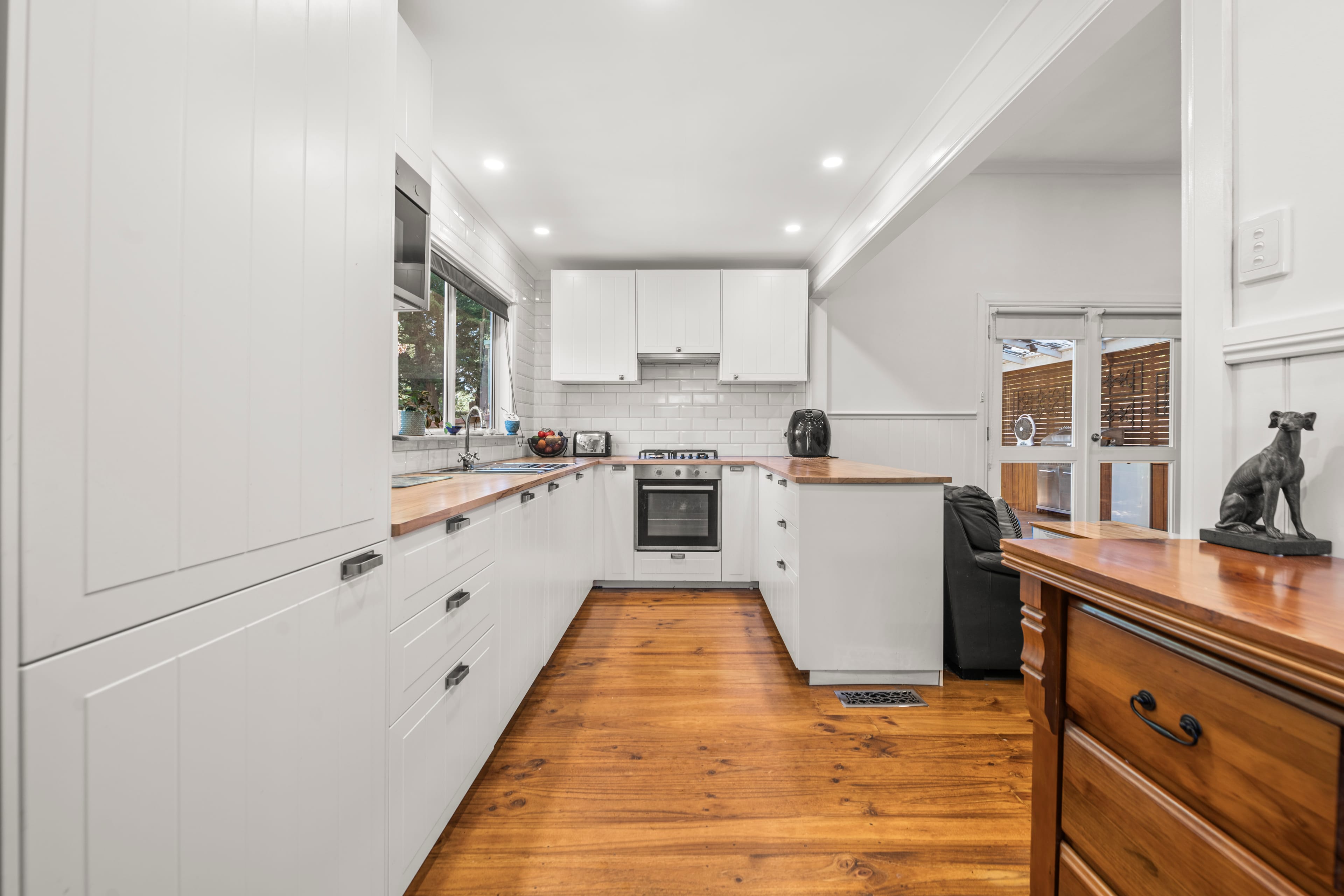 43 Joan Avenue, Ferntree Gully — listing photograph 5