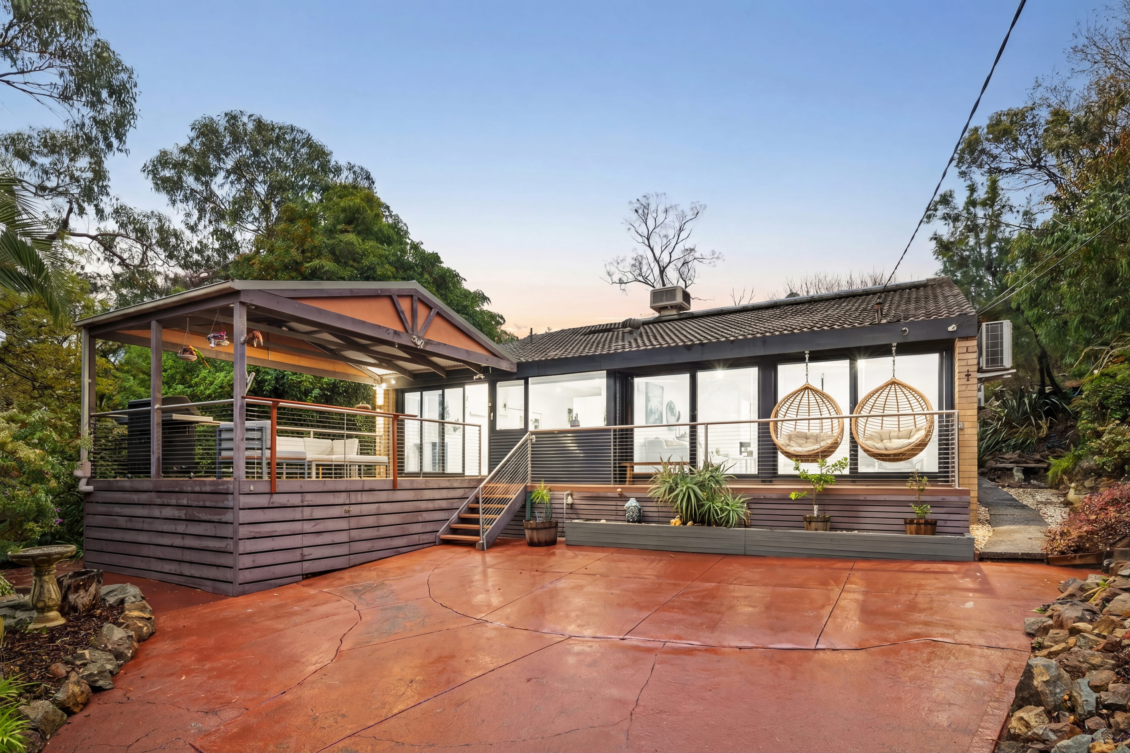 9 View Road, The Basin — listing photograph 2