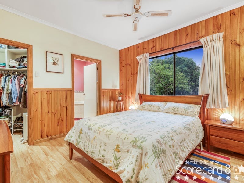17 Myrtle Crescent, Ferntree Gully — listing photograph 7