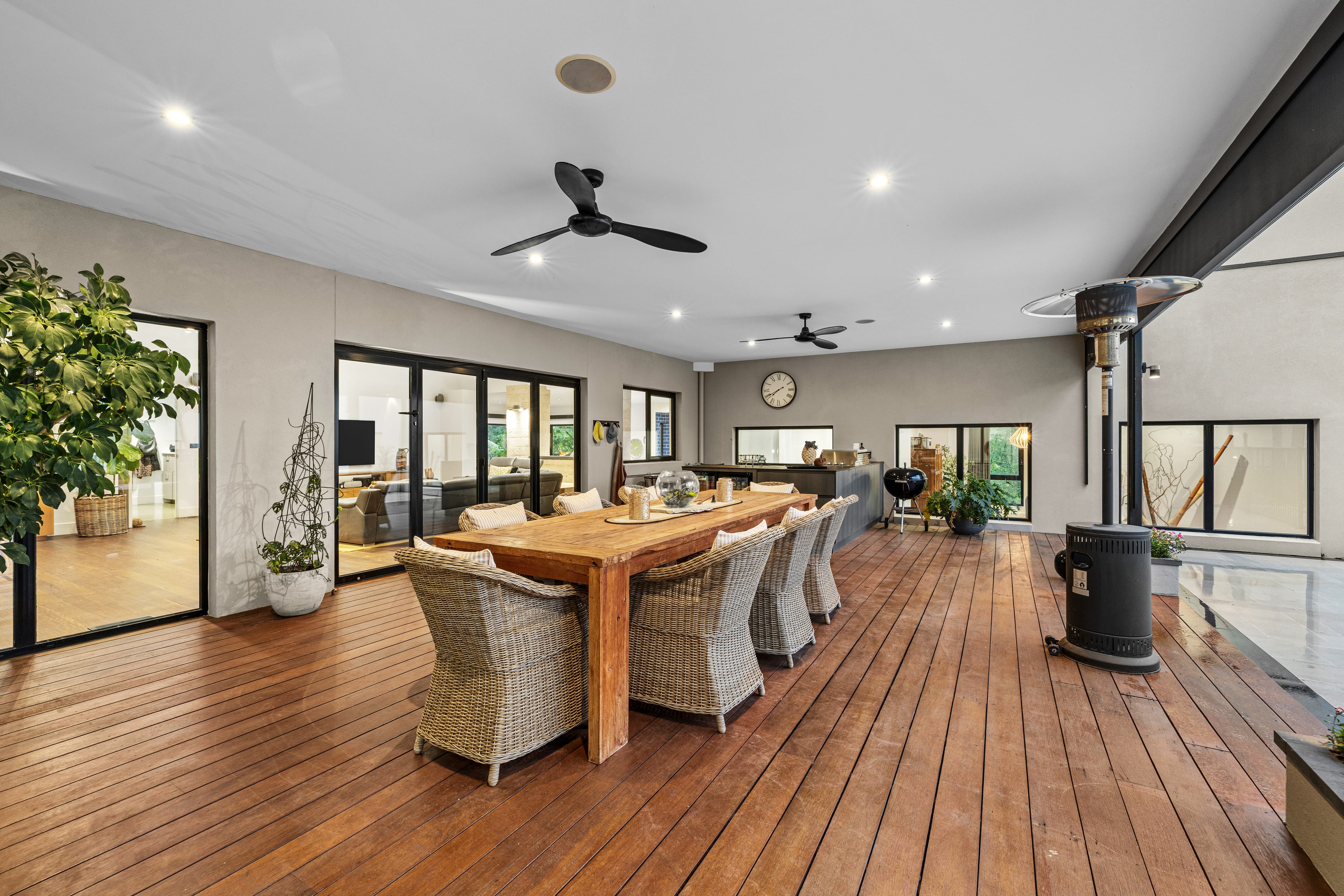4 Meadowbank Close, Lysterfield South — listing photograph 26