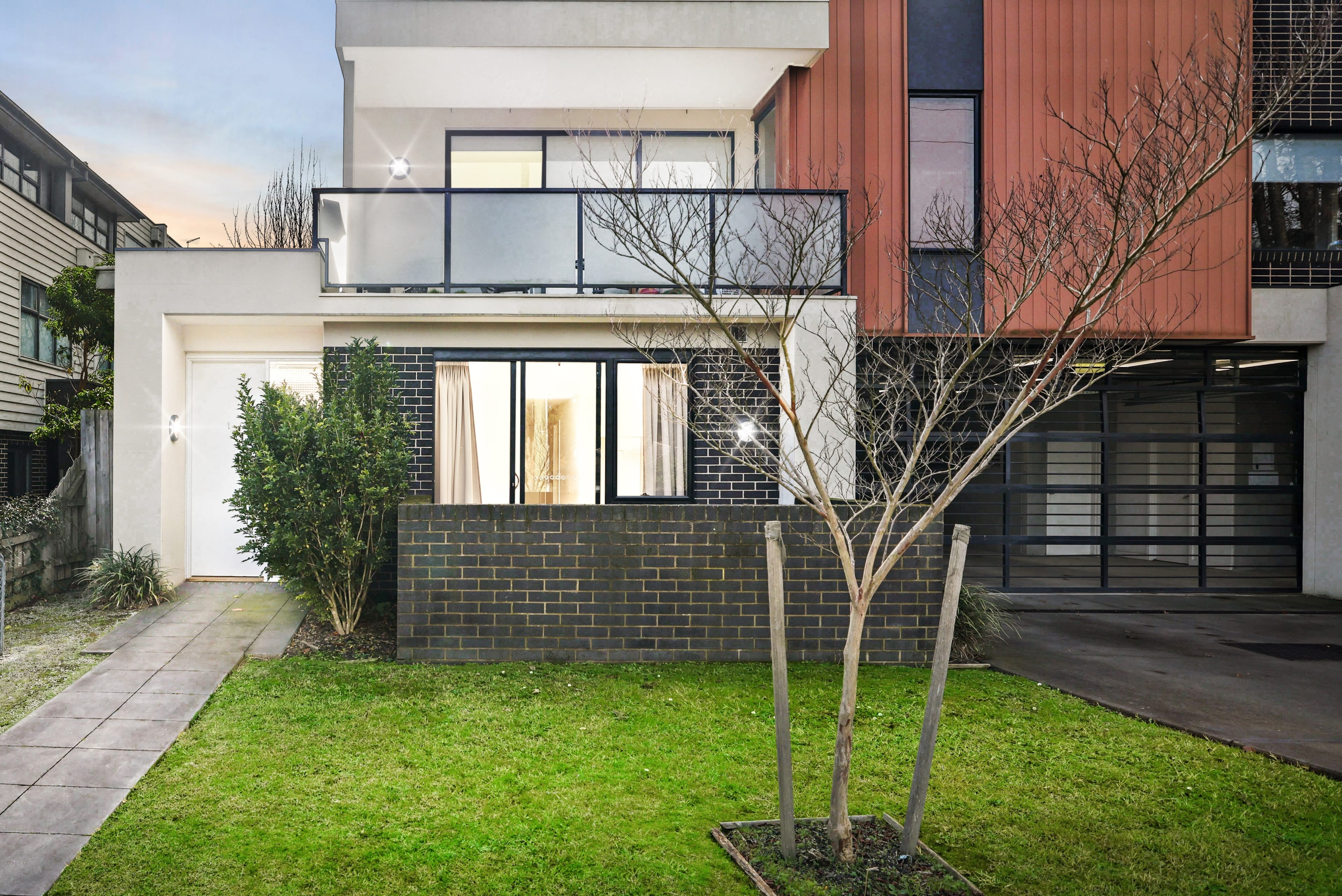 G01/291 Mt Dandenong Road, Croydon — listing photograph 2