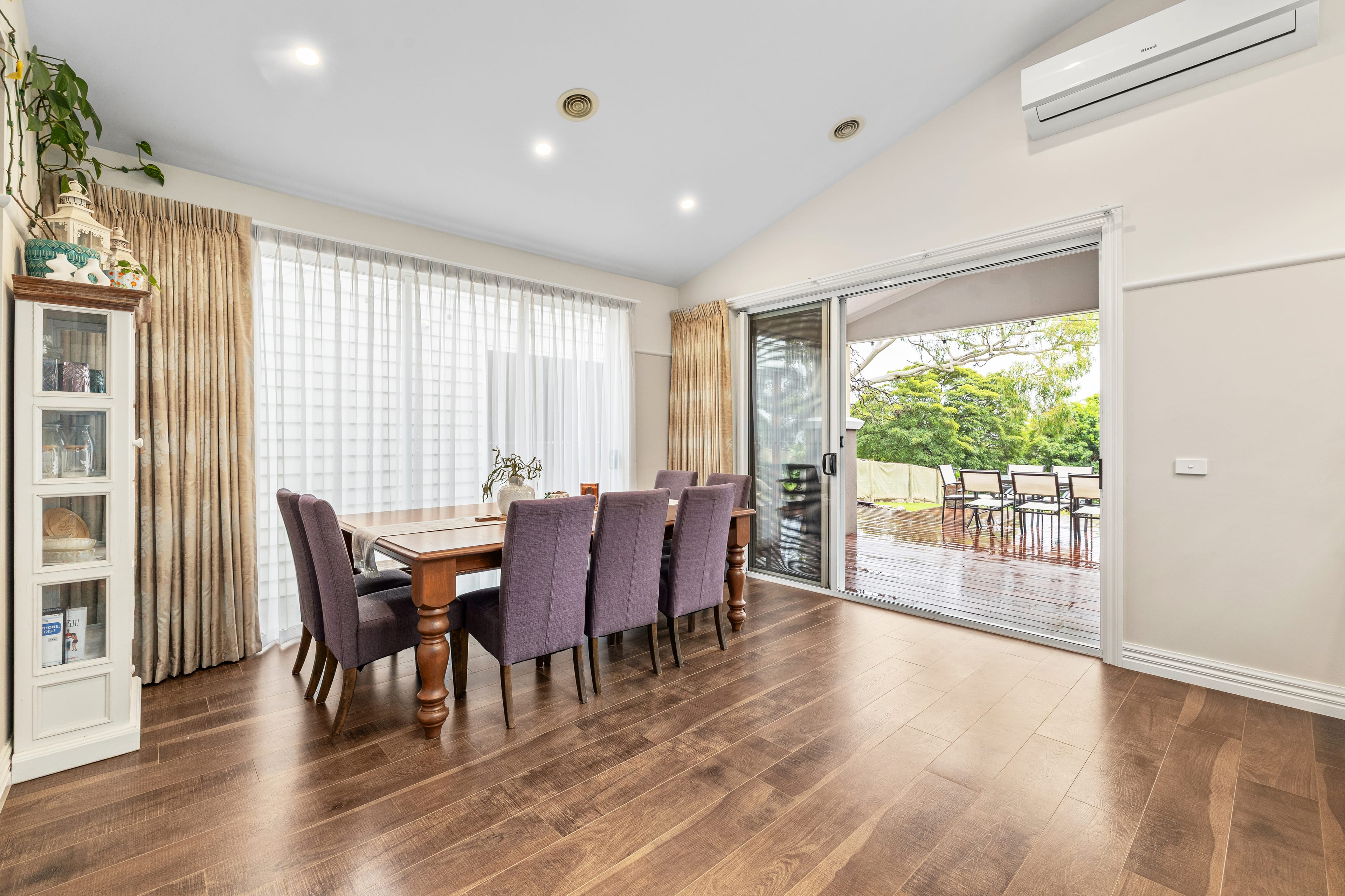 11 Baldwin Avenue, Upper Ferntree Gully — listing photograph 7