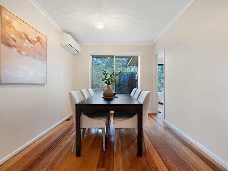 5 Manuka Drive, Ferntree Gully — listing photograph 6