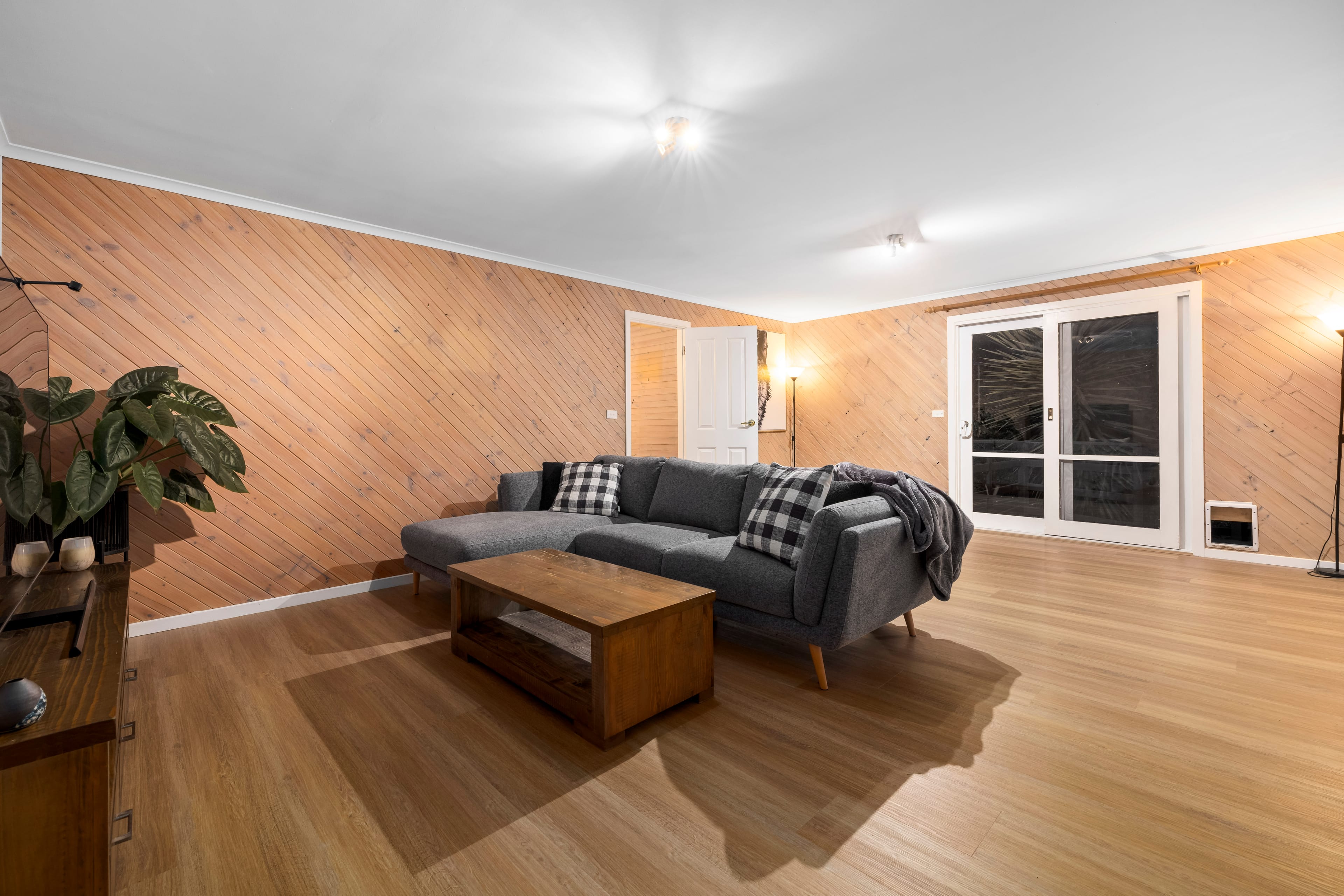 28 Alexandra Street, Upper Ferntree Gully — listing photograph 18