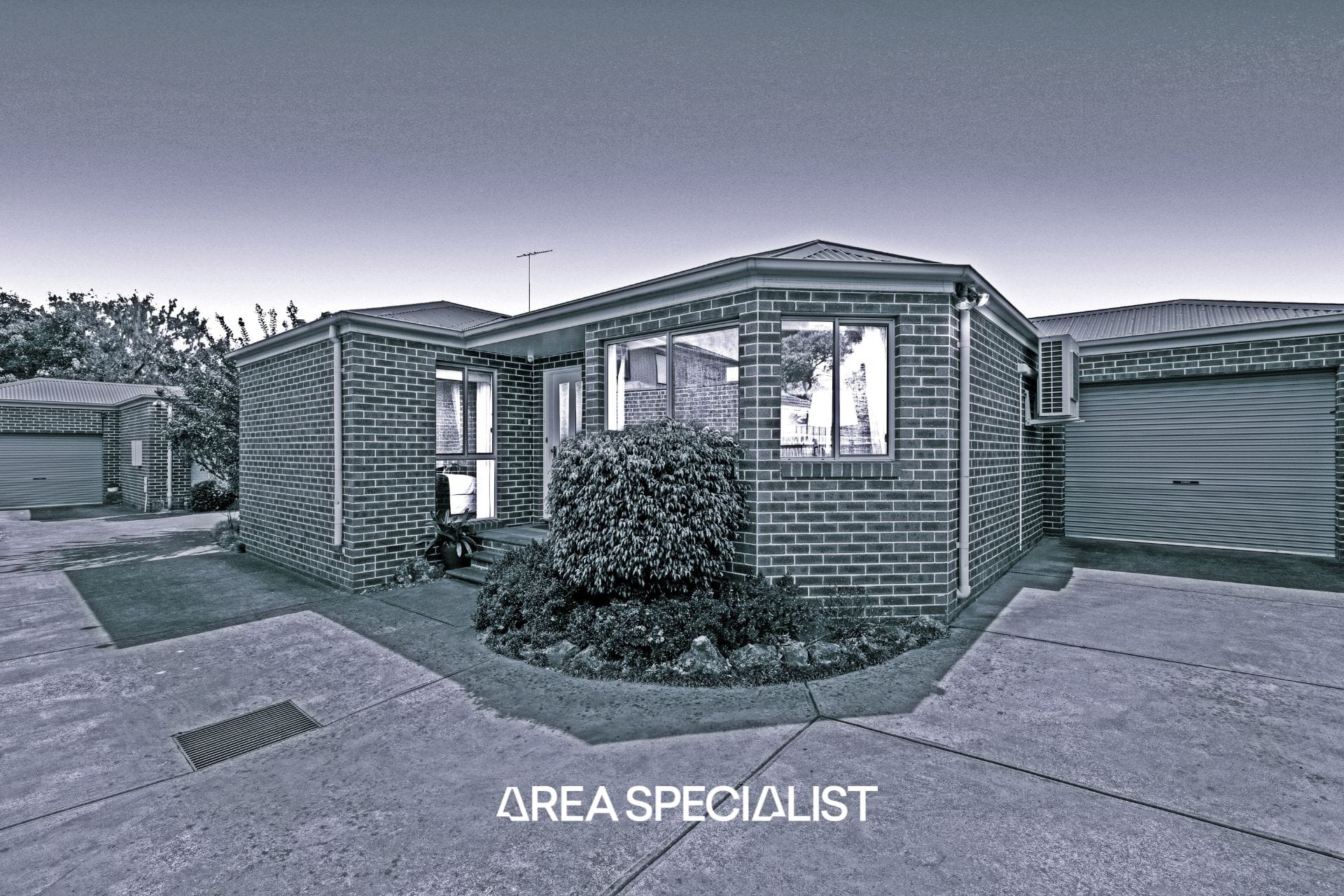 2/47 Harley Street, Knoxfield — listing photograph 1