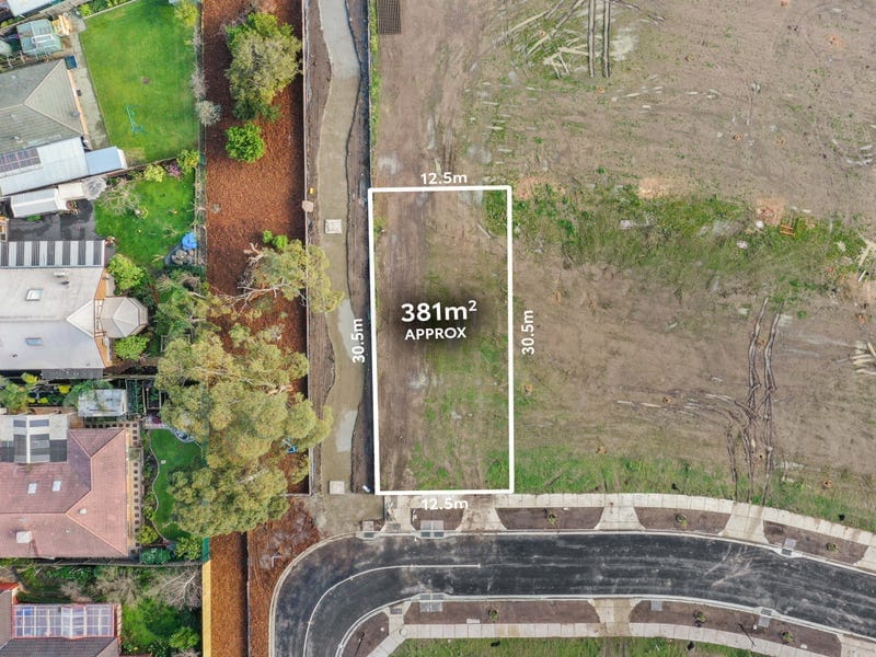 16 Archer Grove, Rowville — listing photograph 3