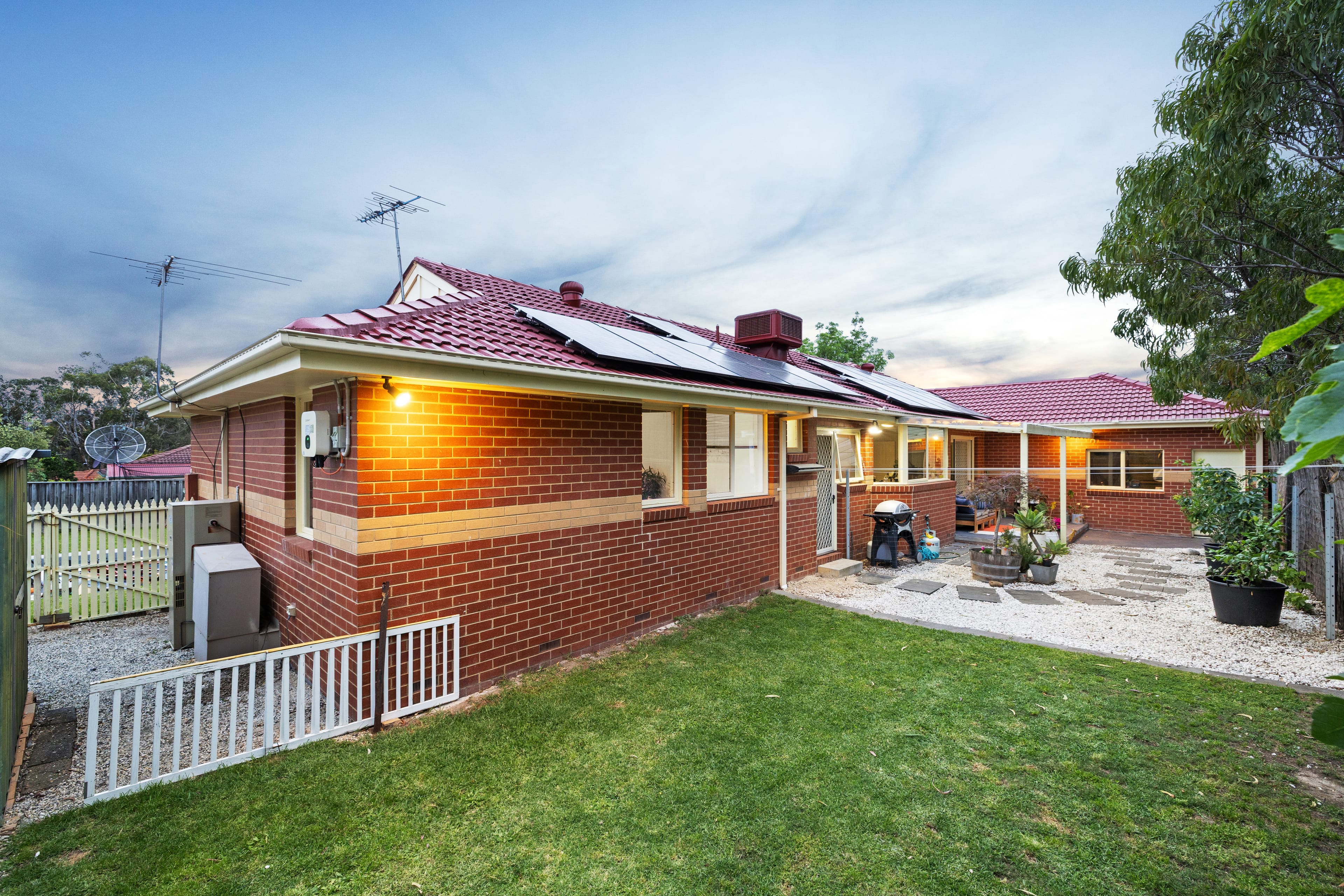 23 Glenwood Grove, Knoxfield — listing photograph 23