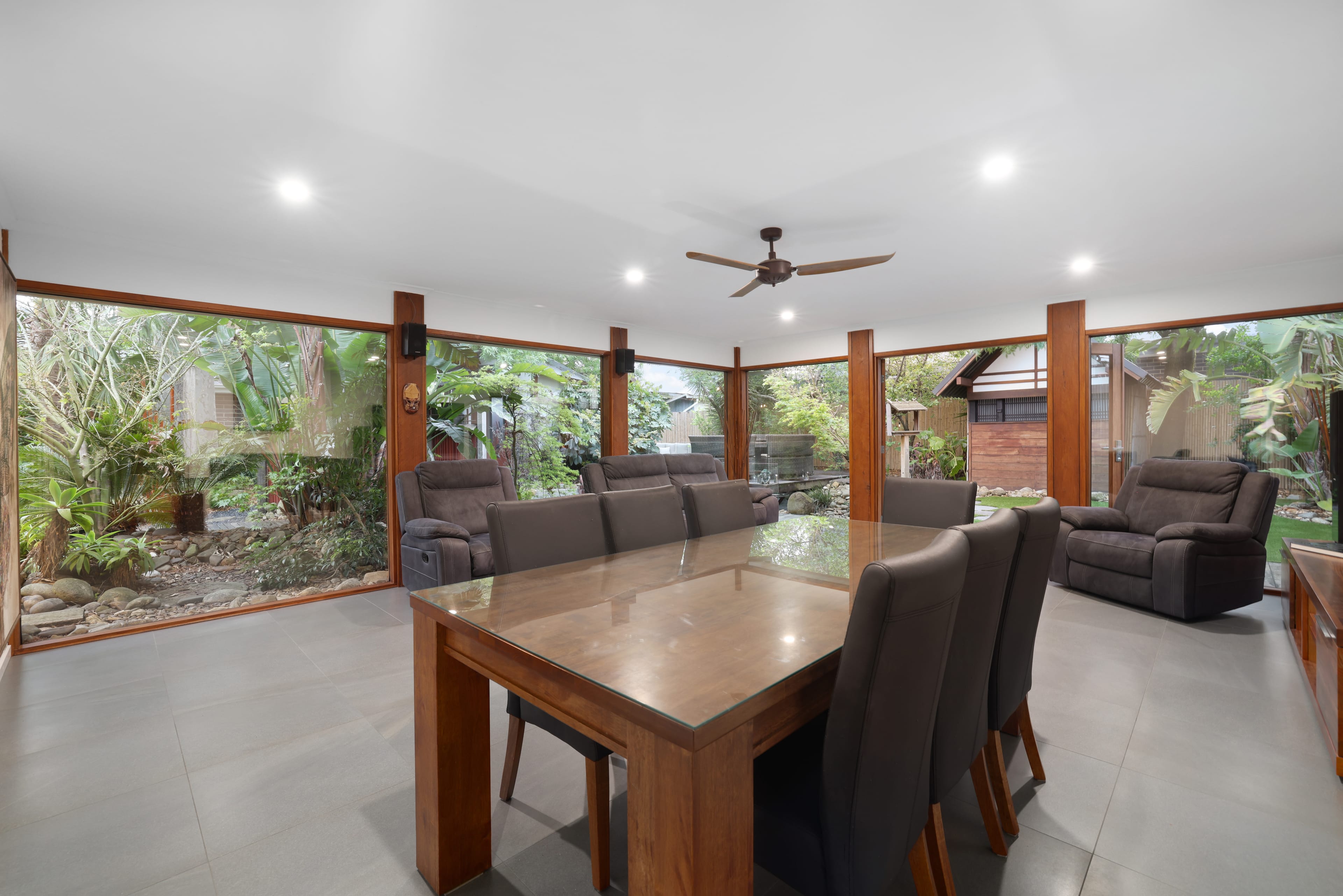 18 Ramsay Street, Bayswater North — listing photograph 4