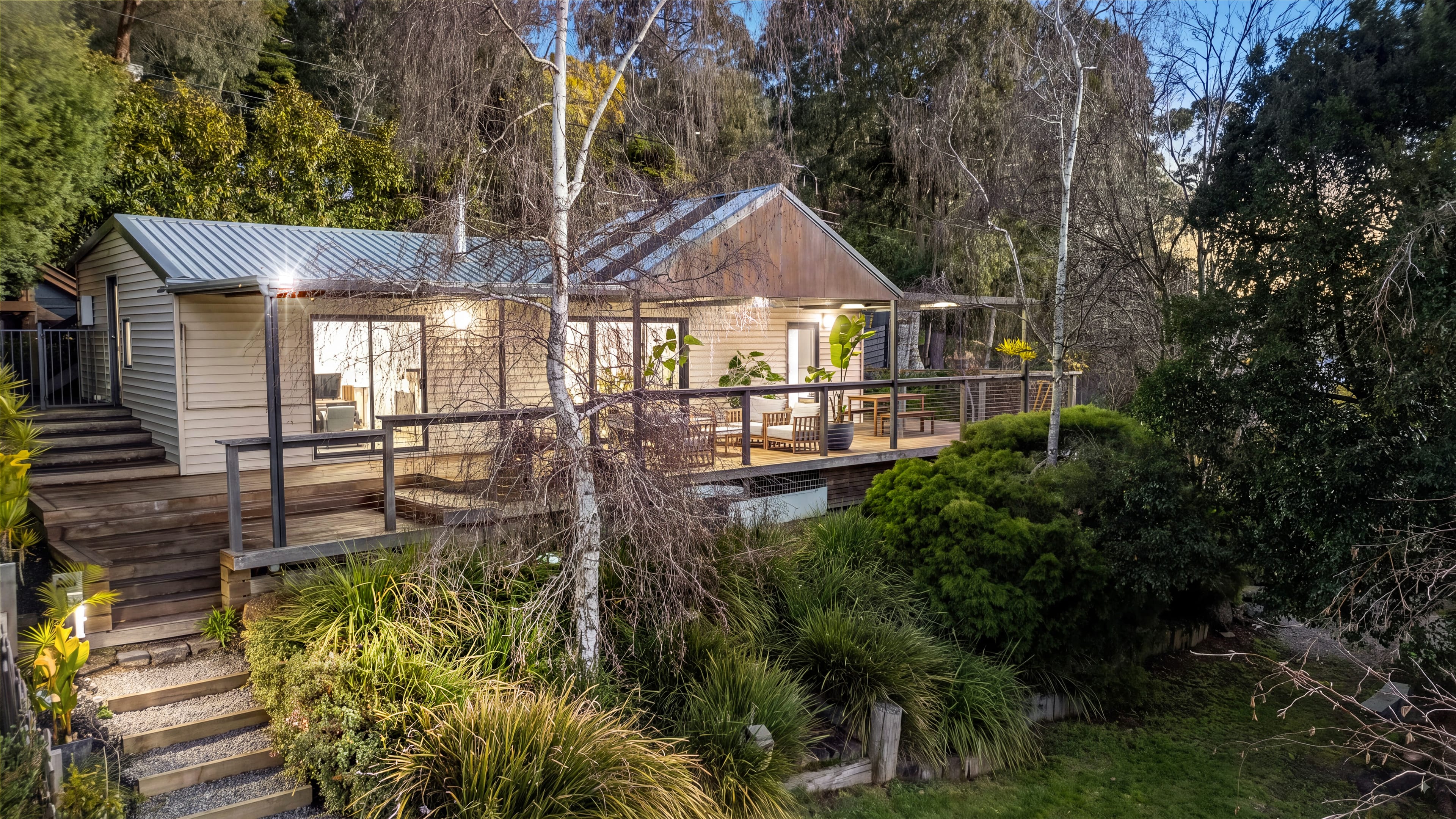 17 Old Forest Road, The Basin — listing photograph 1