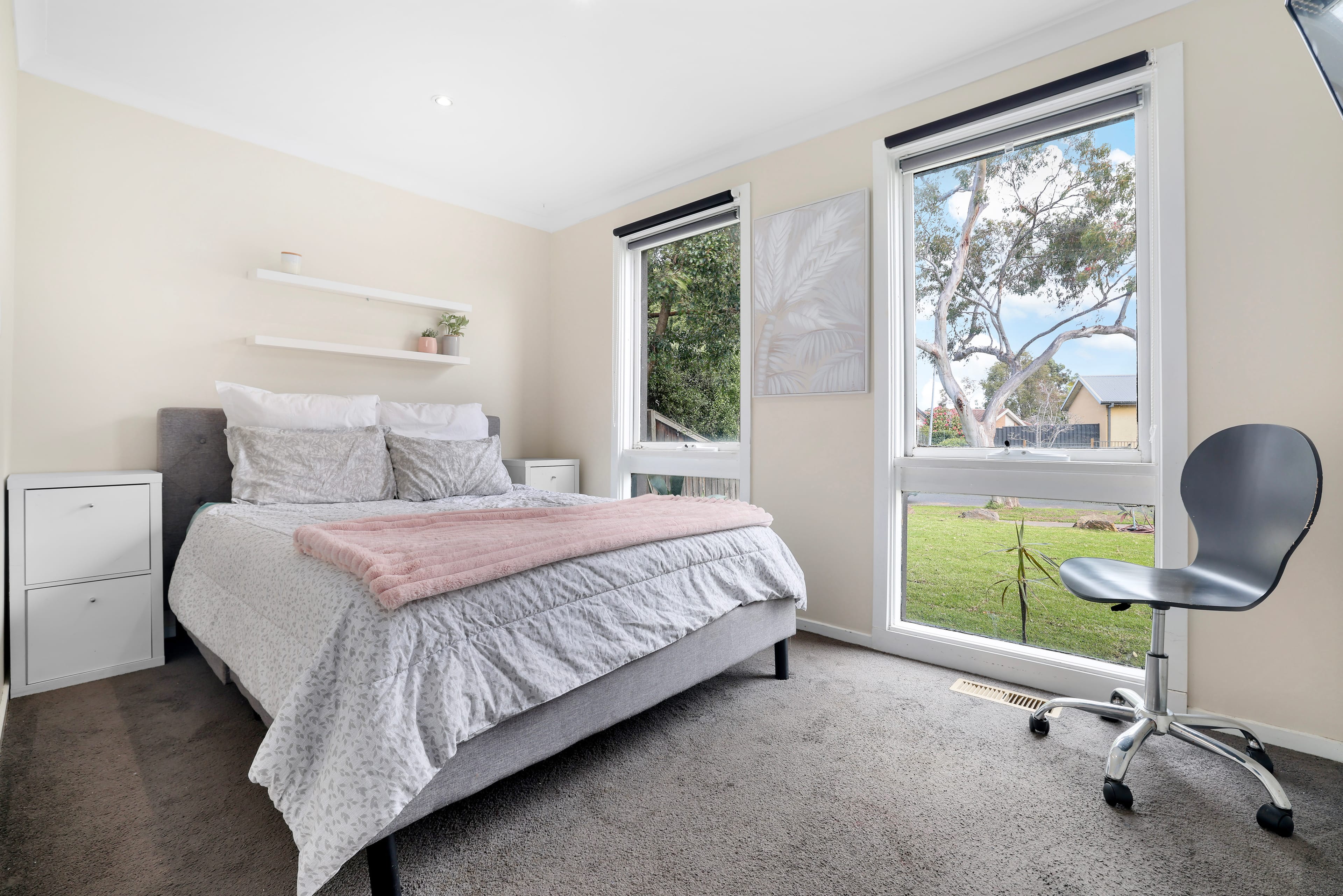 56 Borg Crescent, Scoresby — listing photograph 4