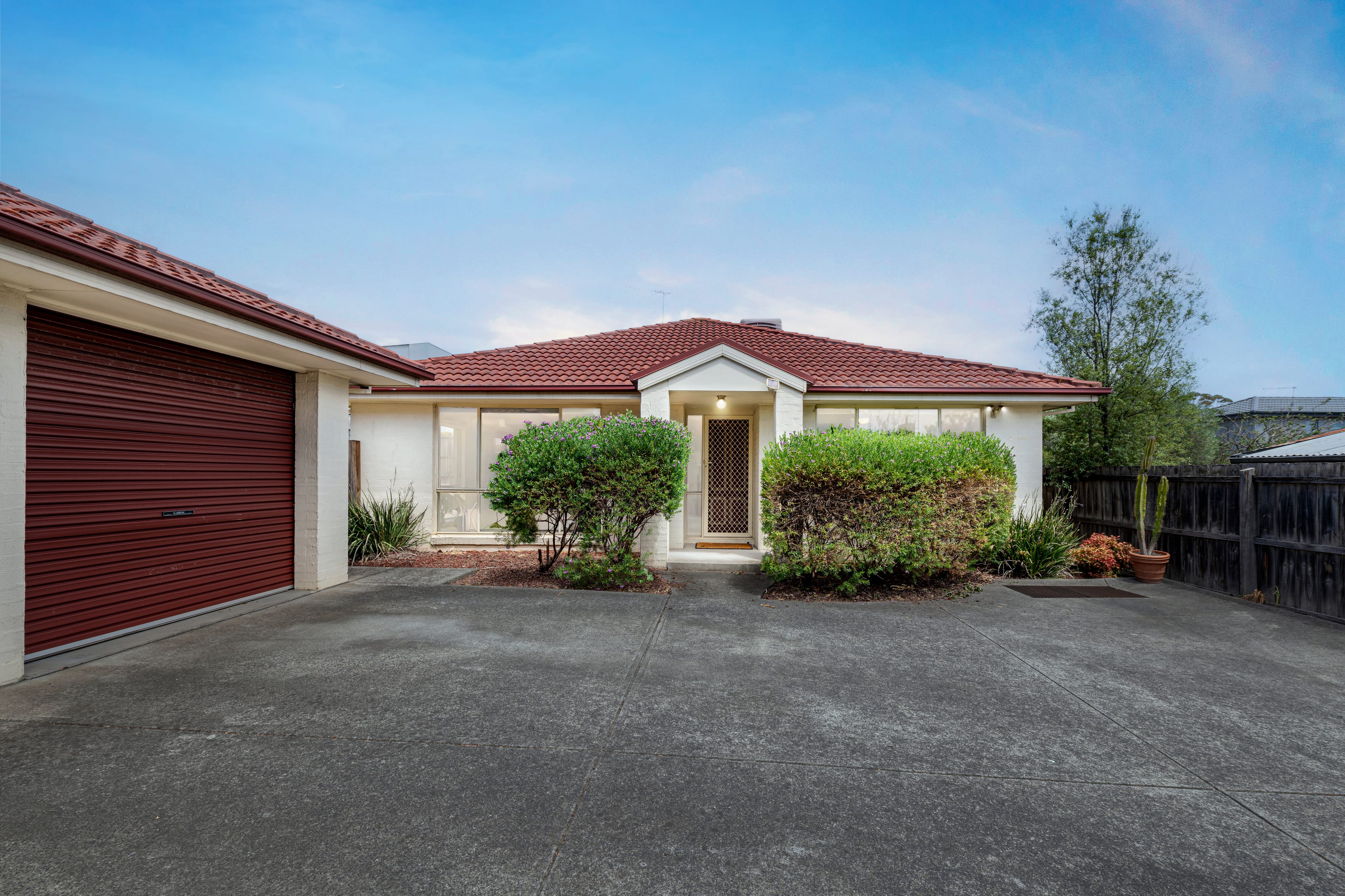 2/1846 Ferntree Gully Road, Ferntree Gully — listing photograph 2