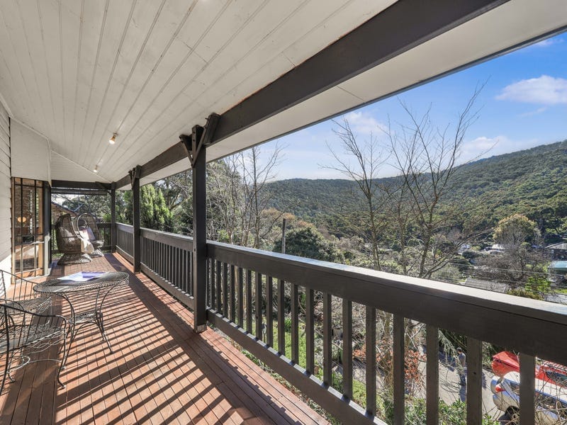 24 Bates Avenue, Upper Ferntree Gully — listing photograph 7
