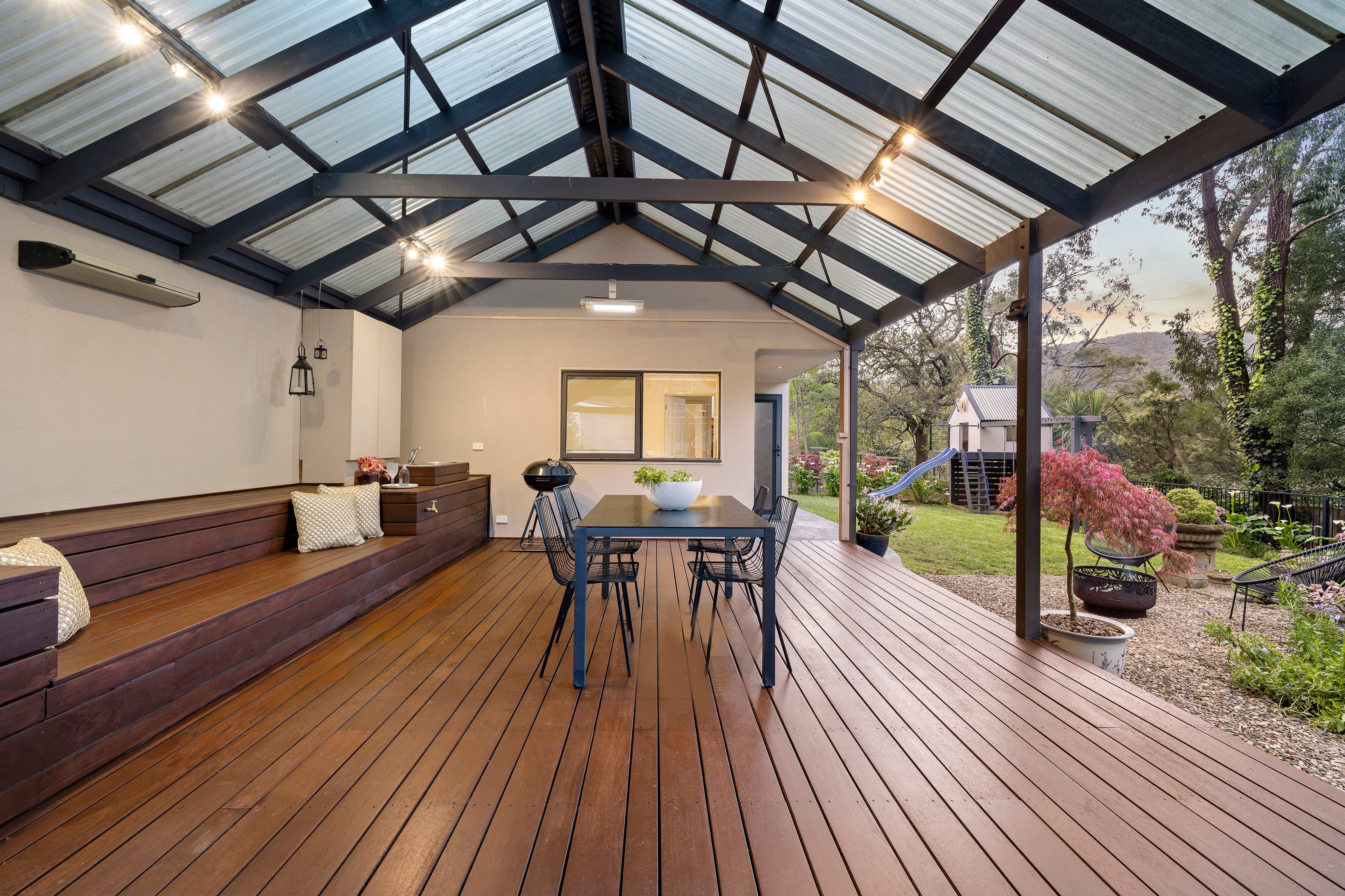 19 Bates Avenue, Upper Ferntree Gully — listing photograph 18