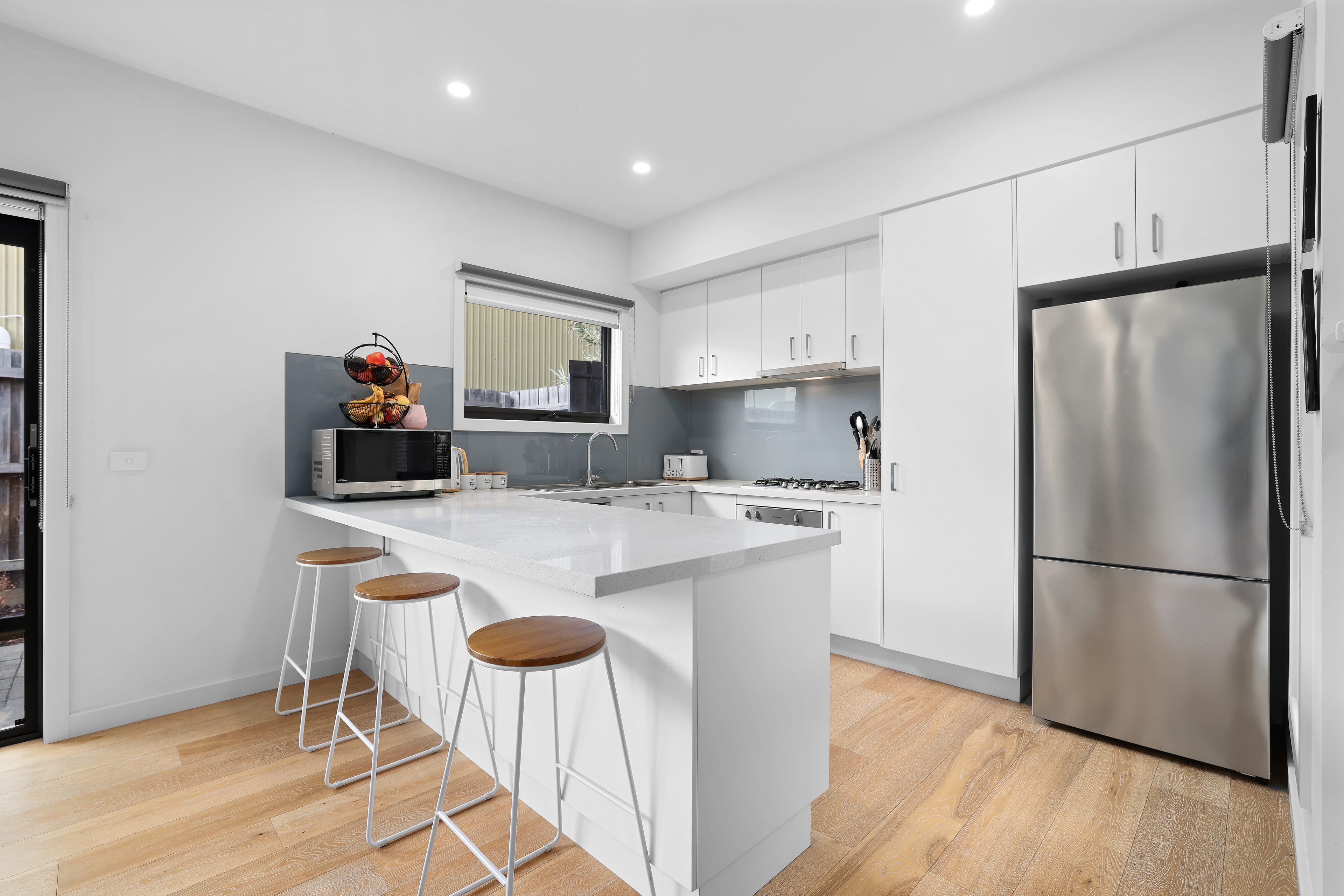 4 Van Close, Kilsyth — listing photograph 3