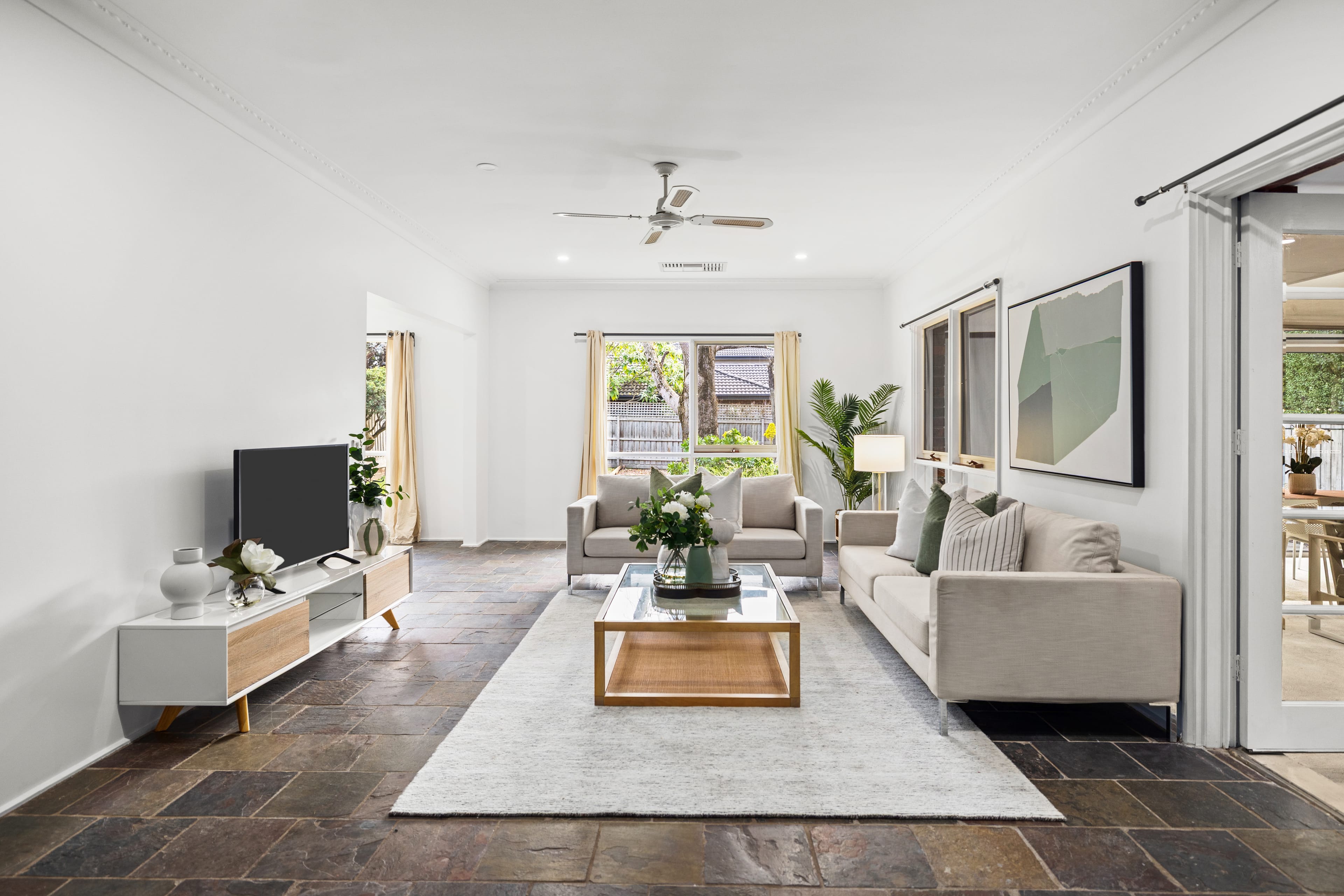 28 Renwick Road, Ferntree Gully — listing photograph 6