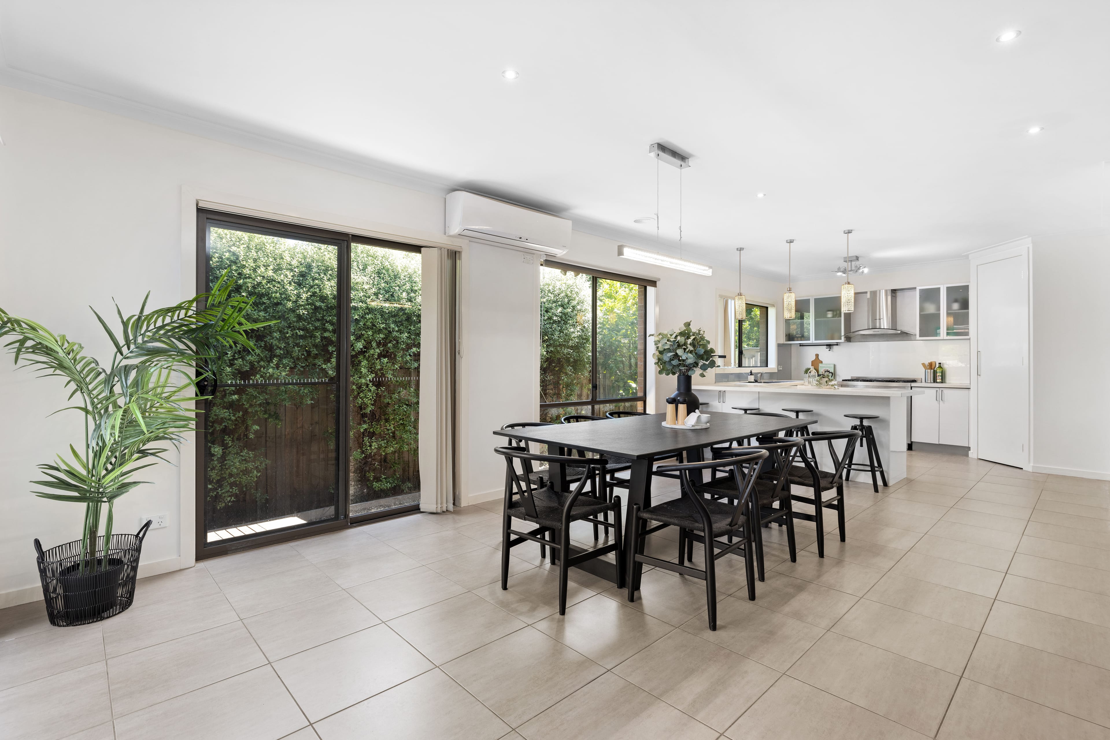 2/13 Marville Court, Boronia — listing photograph 6