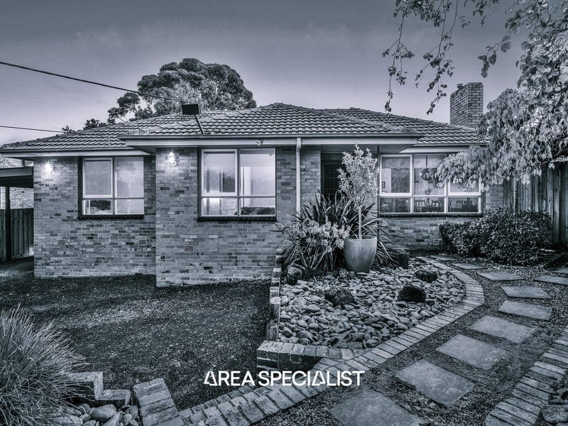 67 Balmoral Street, Kilsyth — listing photograph 1