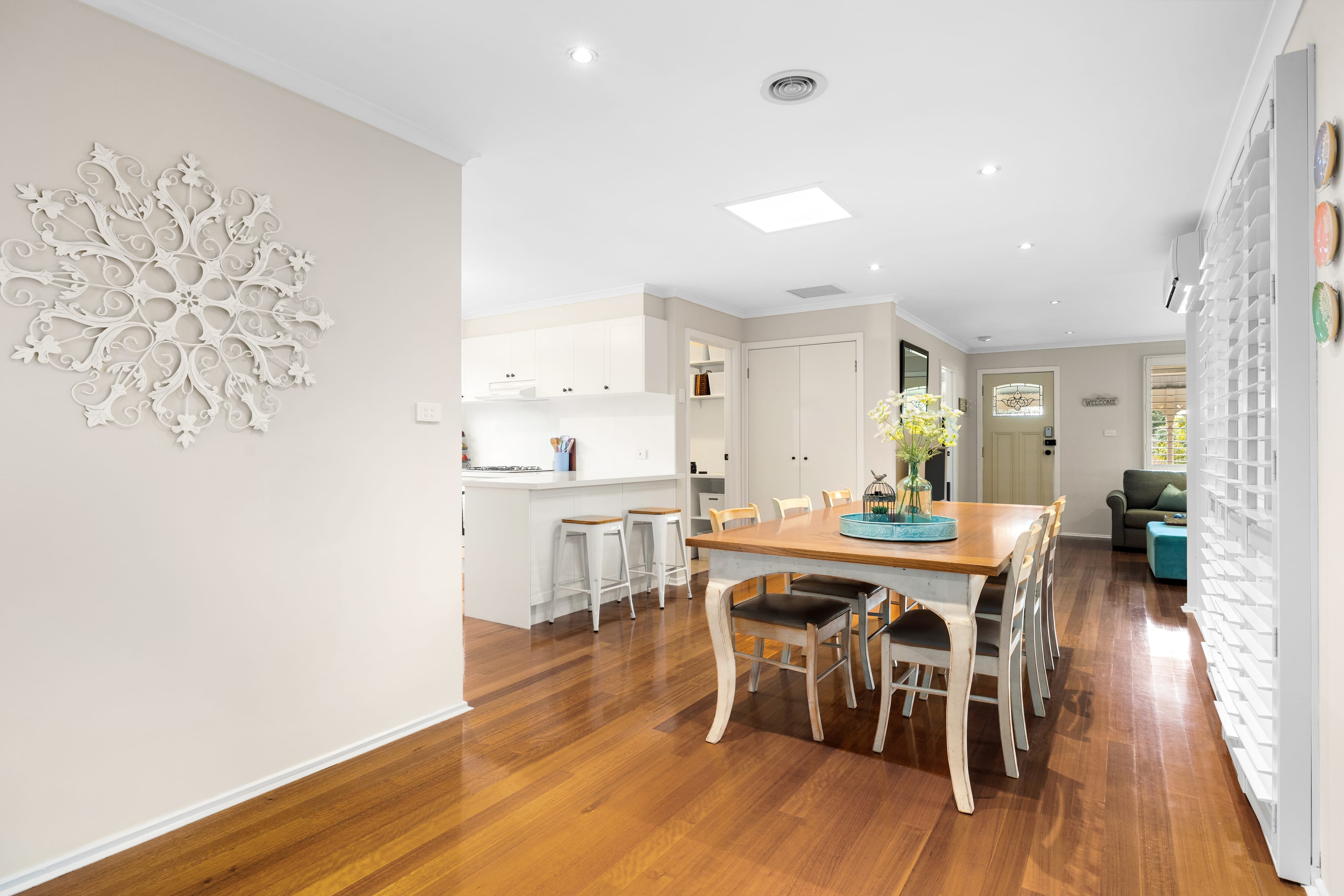 56 Allora Avenue, Ferntree Gully — listing photograph 10