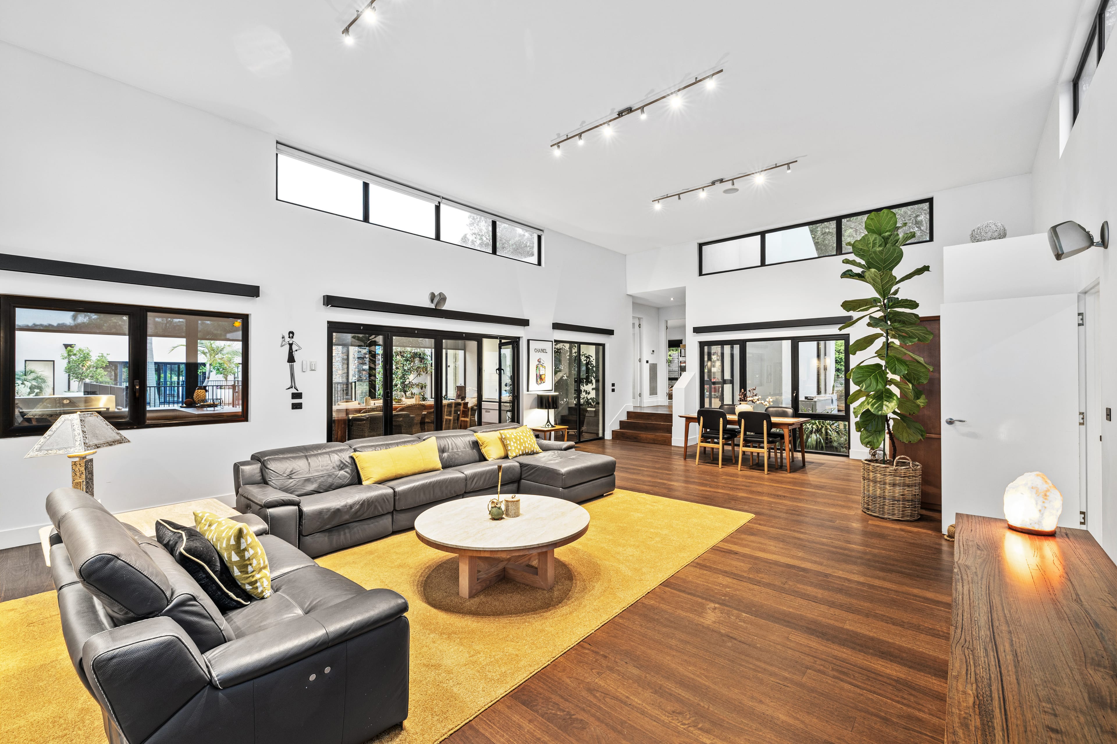 4 Meadowbank Close, Lysterfield South — listing photograph 13