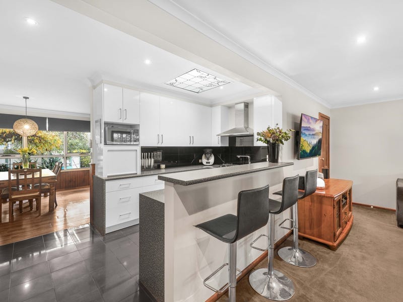 67 Balmoral Street, Kilsyth — listing photograph 5