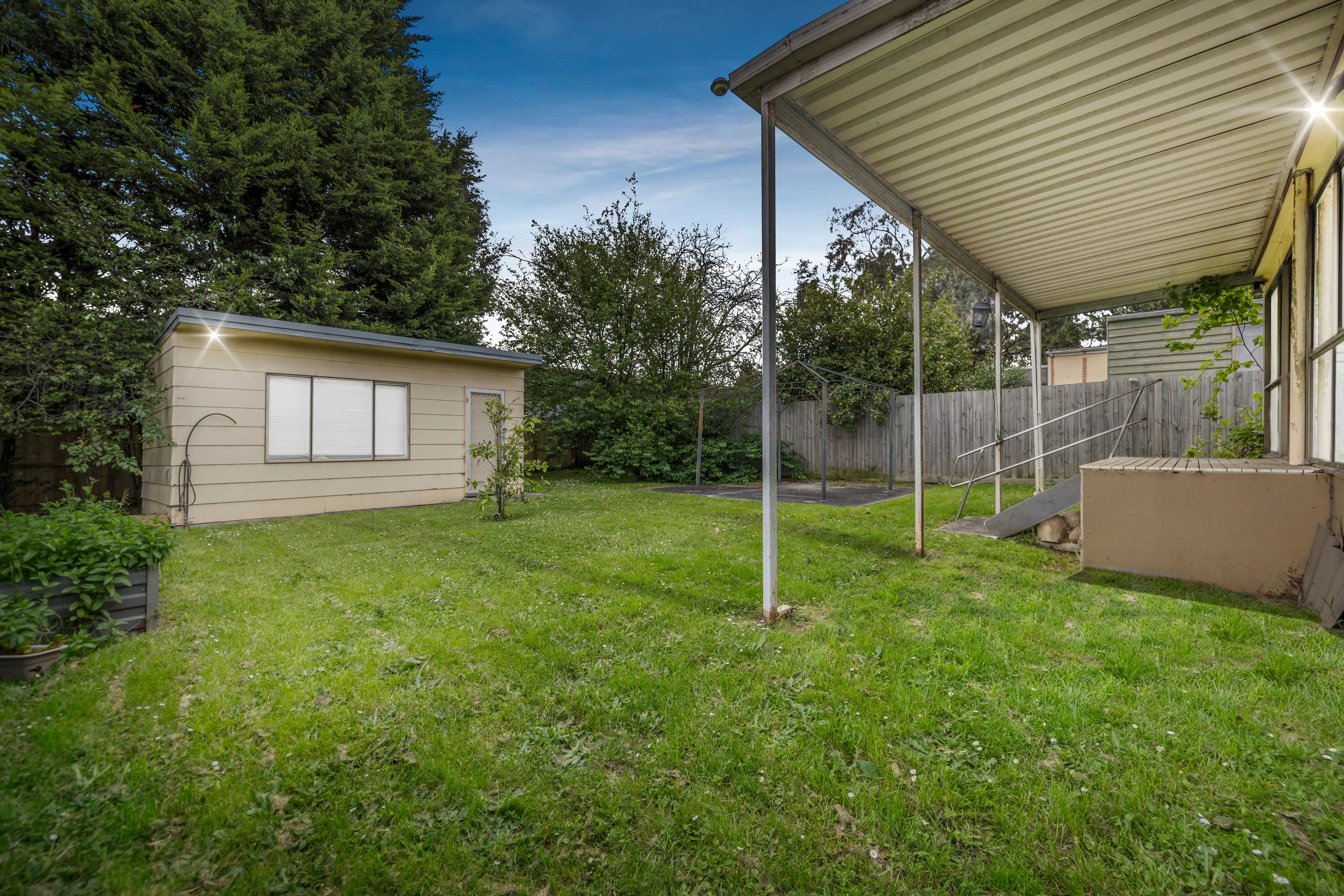 13 Whithers Road, Bayswater — listing photograph 14