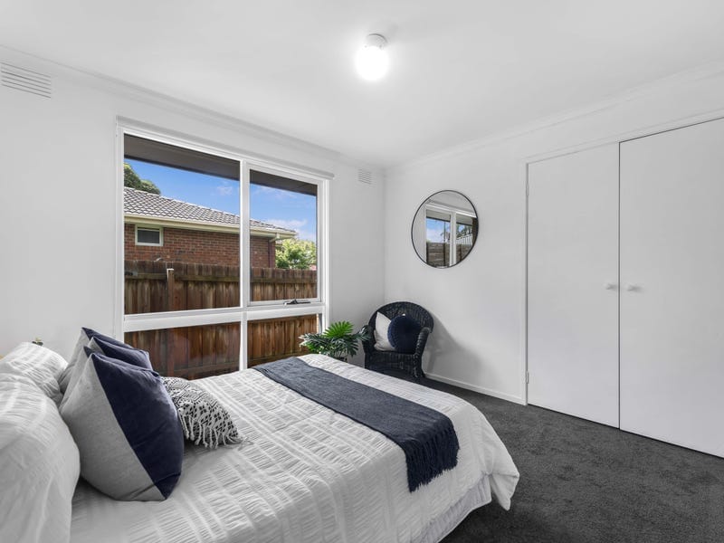 8 Avonwood Close, Wantirna South — listing photograph 10
